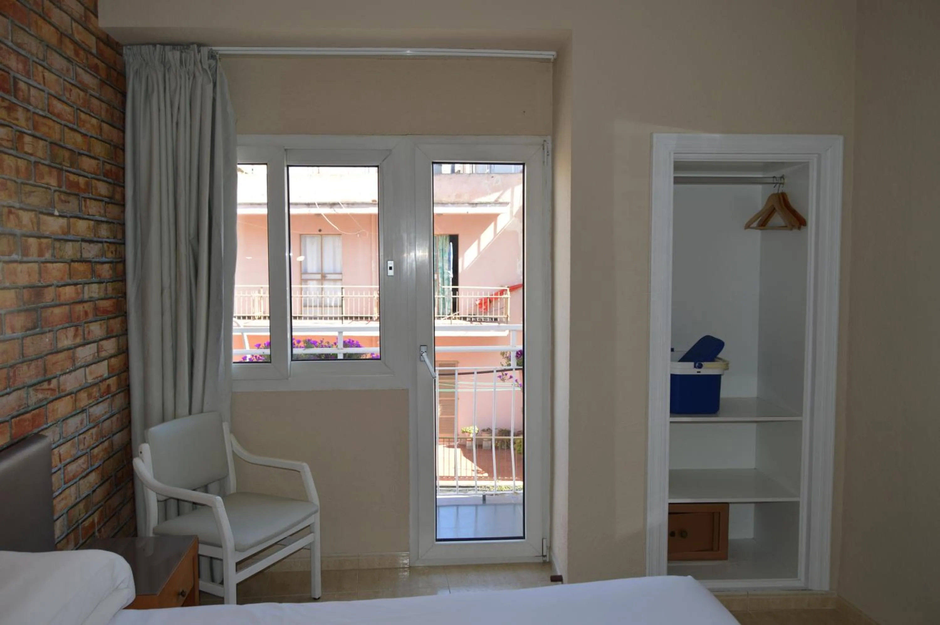 Bed in Hostal Mar del Plata