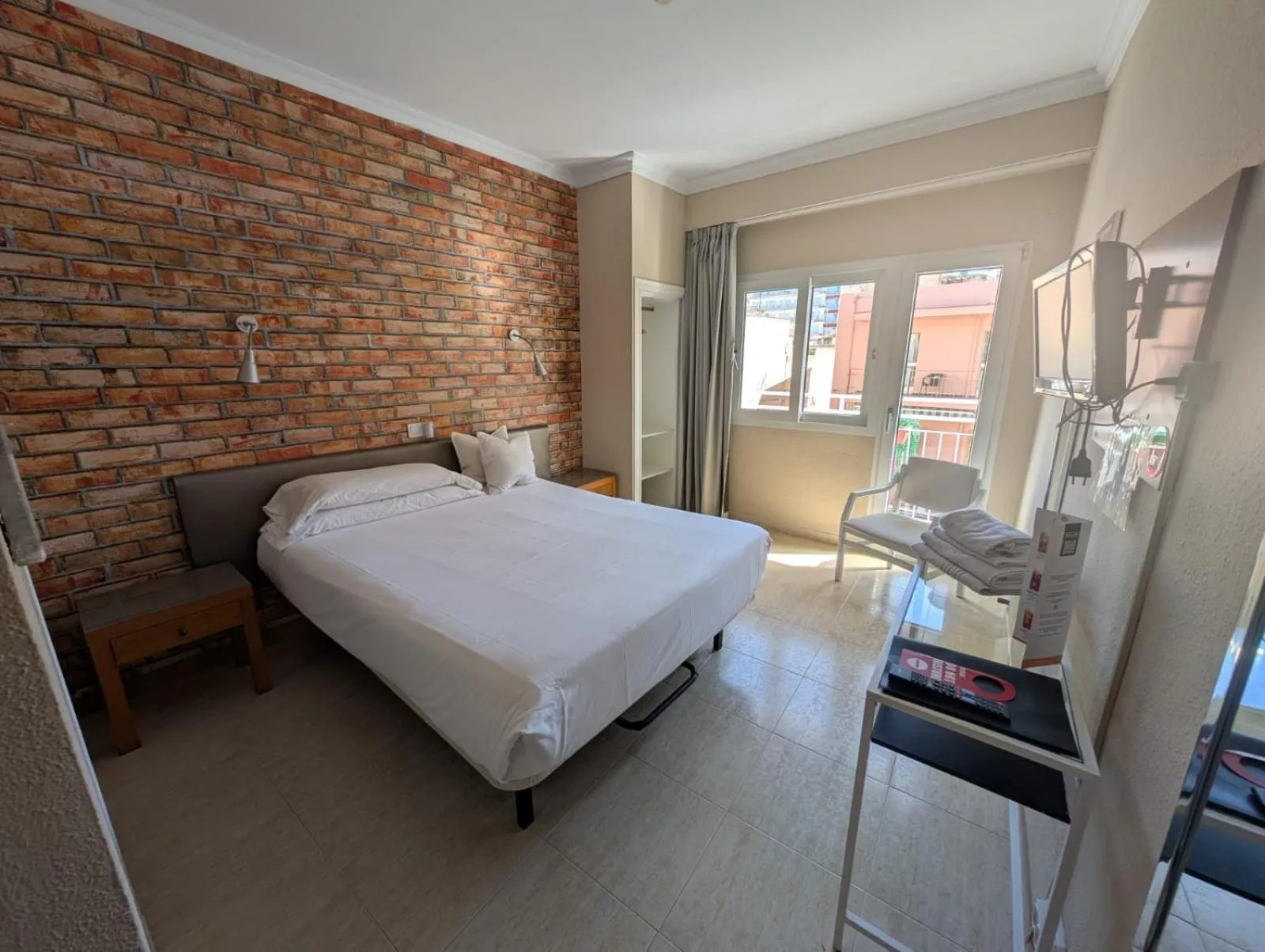 Bed in Hostal Mar del Plata