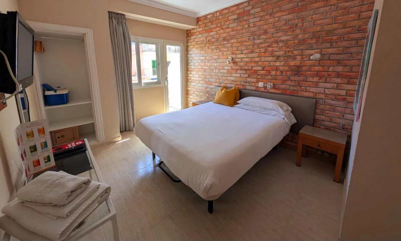 Bed in Hostal Mar del Plata