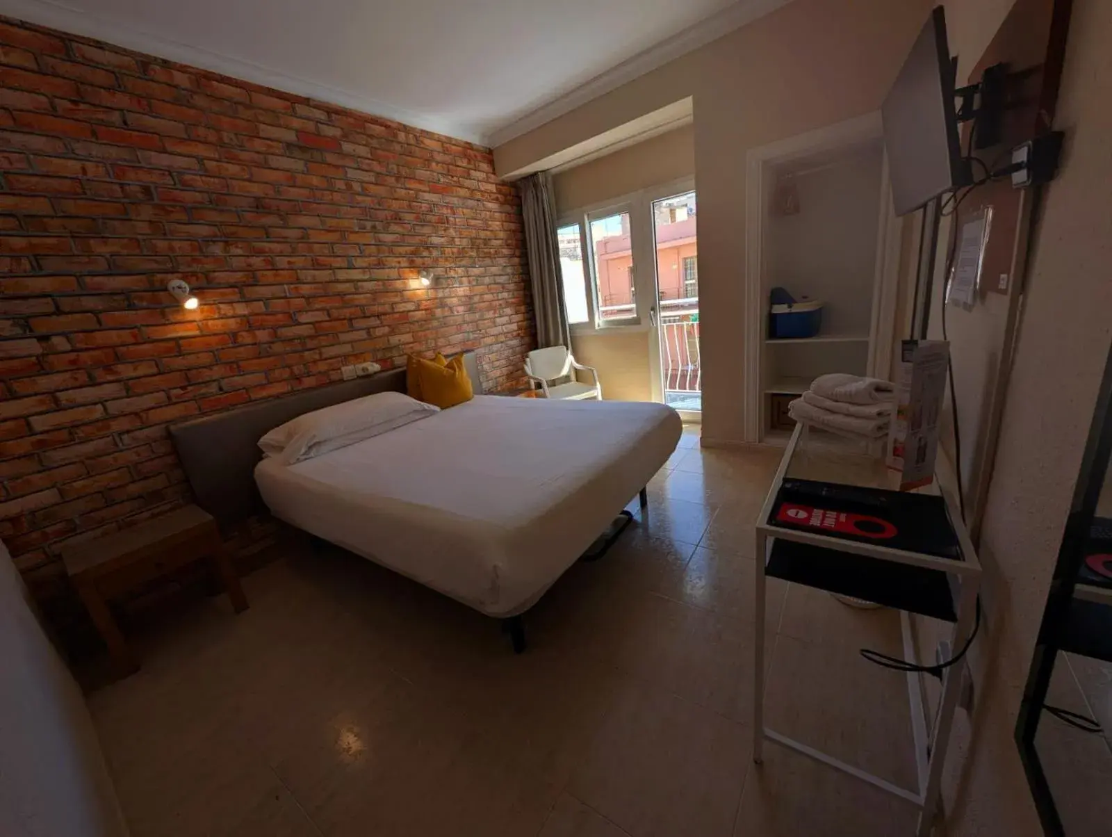 Double Room in Hostal Mar del Plata Double Room in Hostal Mar del Plata