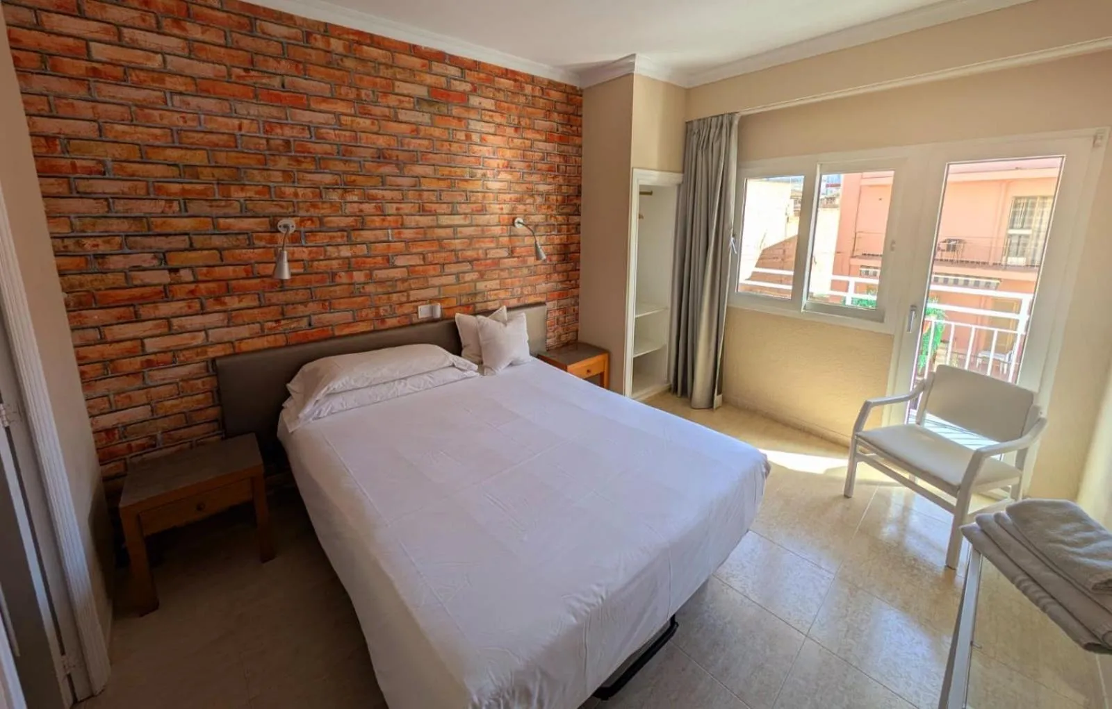 Bed in Hostal Mar del Plata