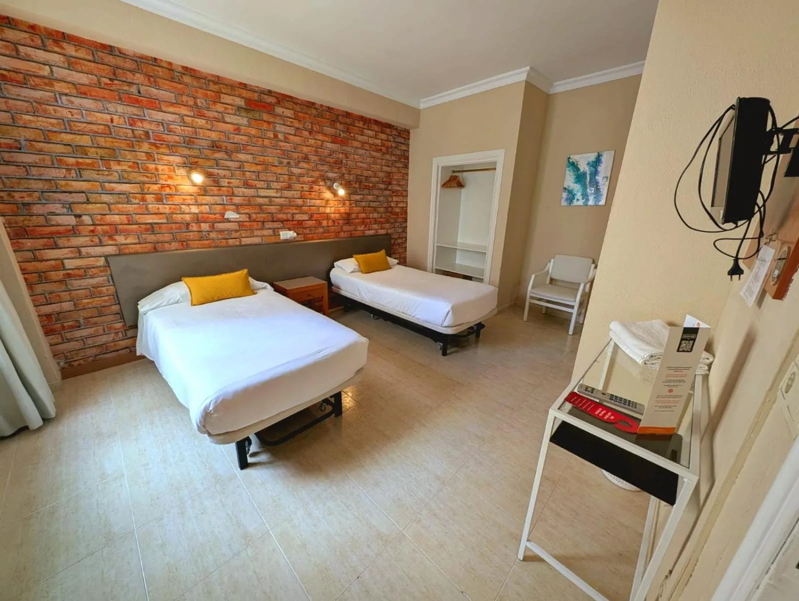 Bed in Hostal Mar del Plata