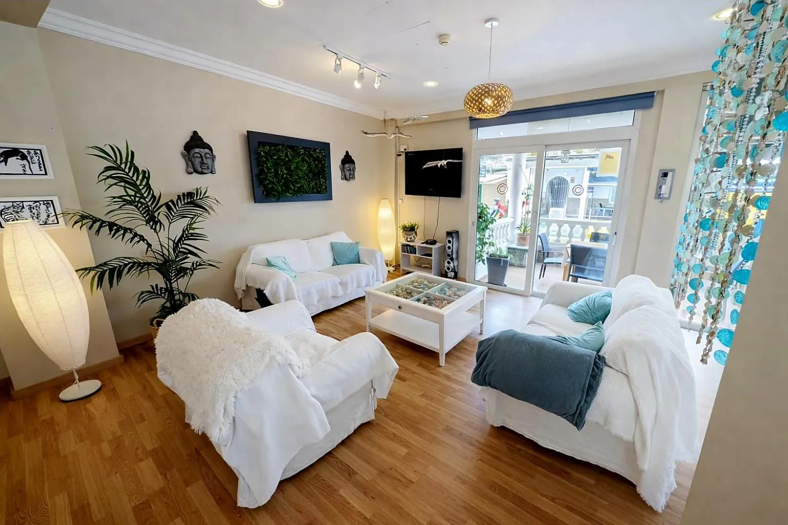 Living room, Bed in Hostal Mar del Plata