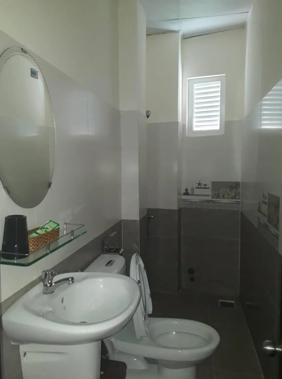 Shower in Cam Ly Homestay