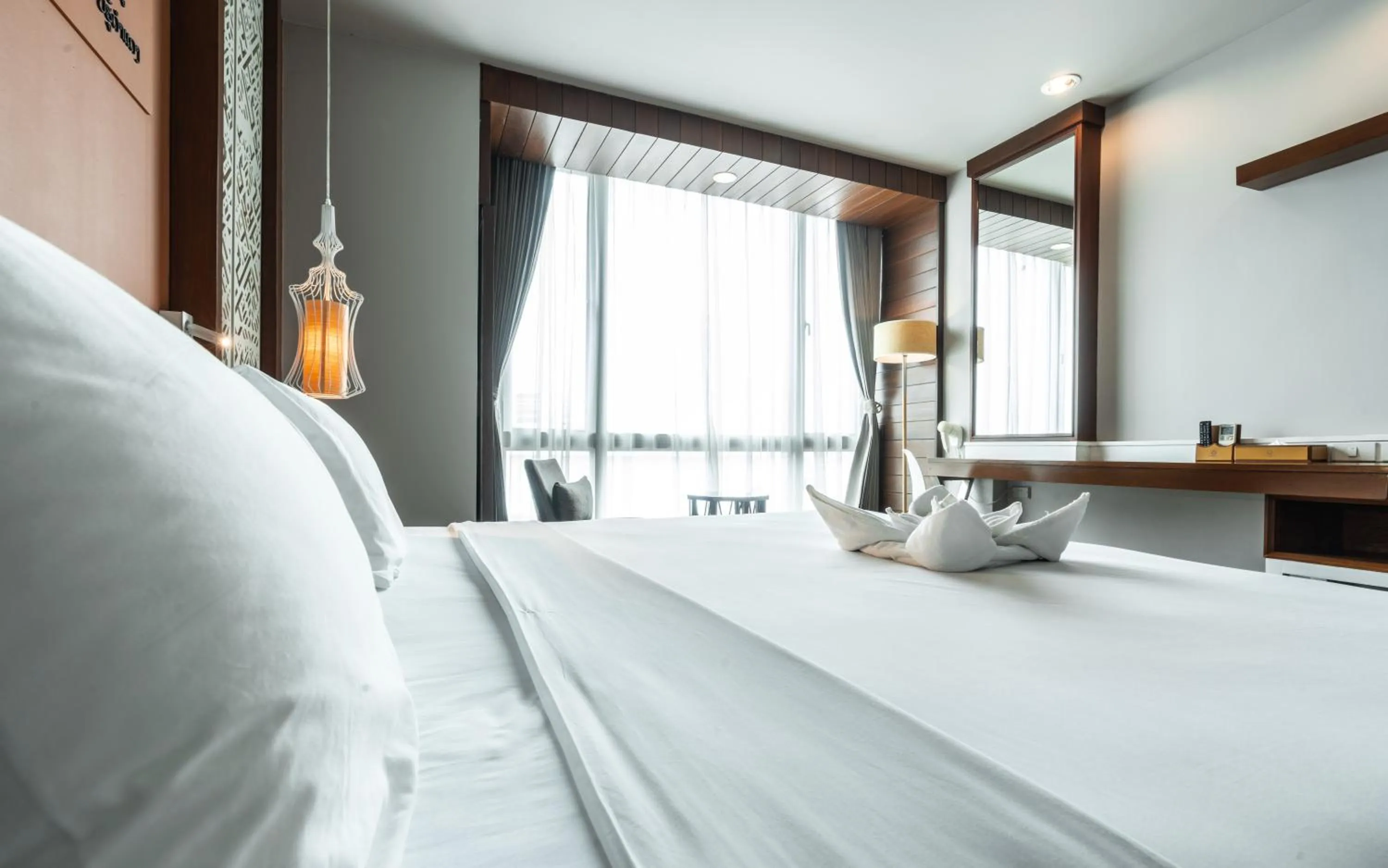 Bed in Grand Hotel Vientiane