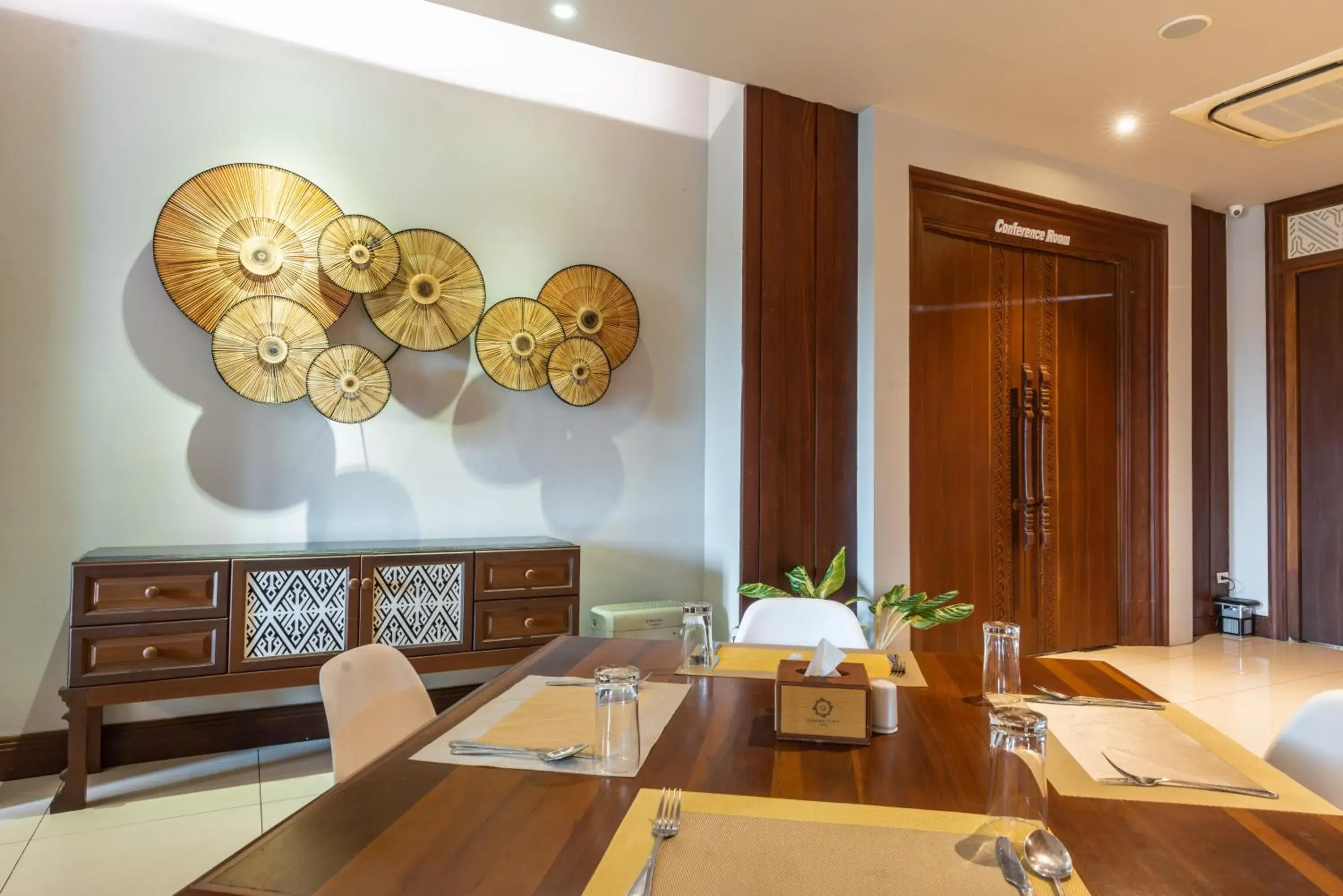 Restaurant/places to eat in Grand Hotel Vientiane Restaurant/places to eat in Grand Hotel Vientiane