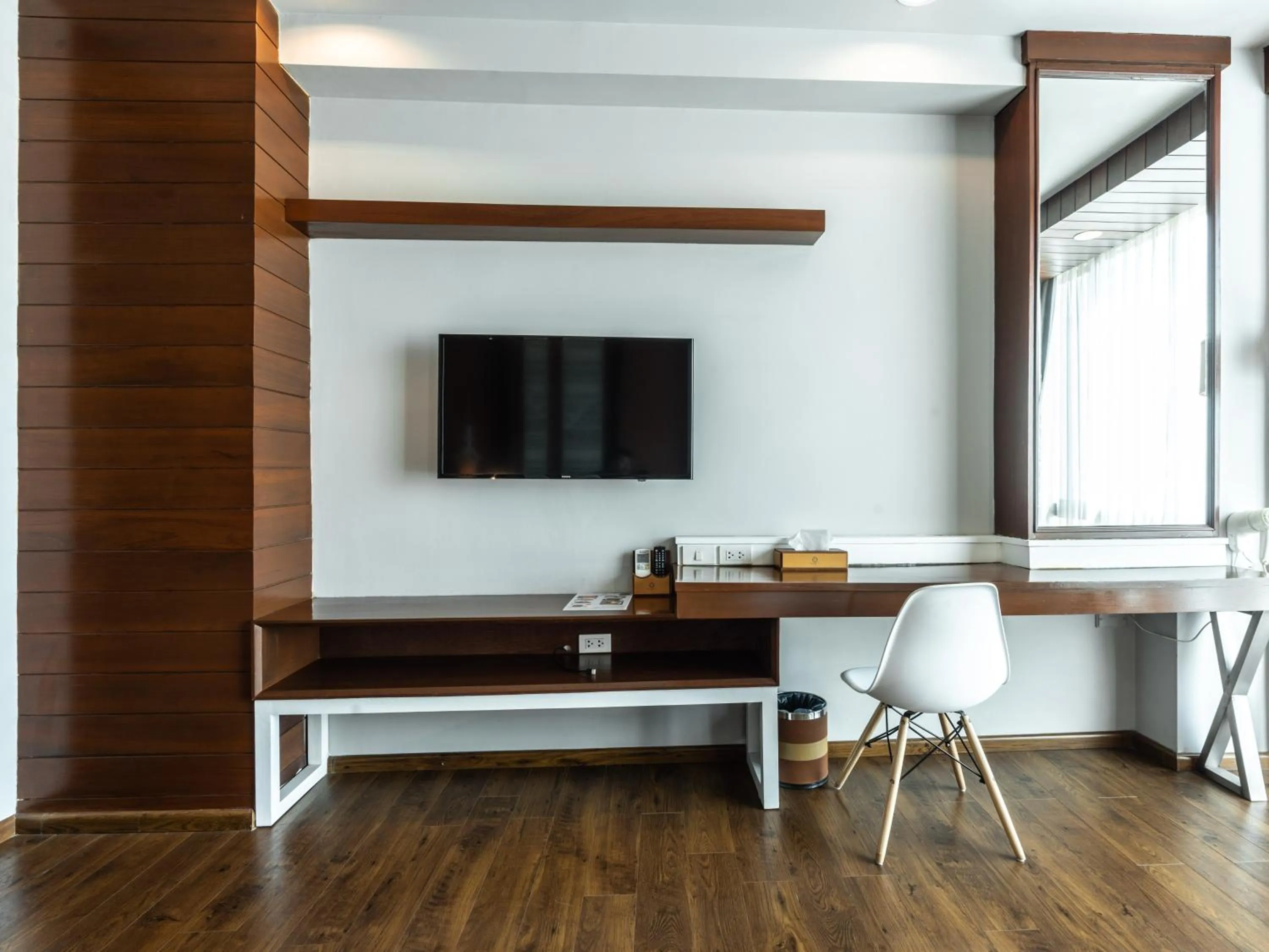 TV and multimedia in Grand Hotel Vientiane