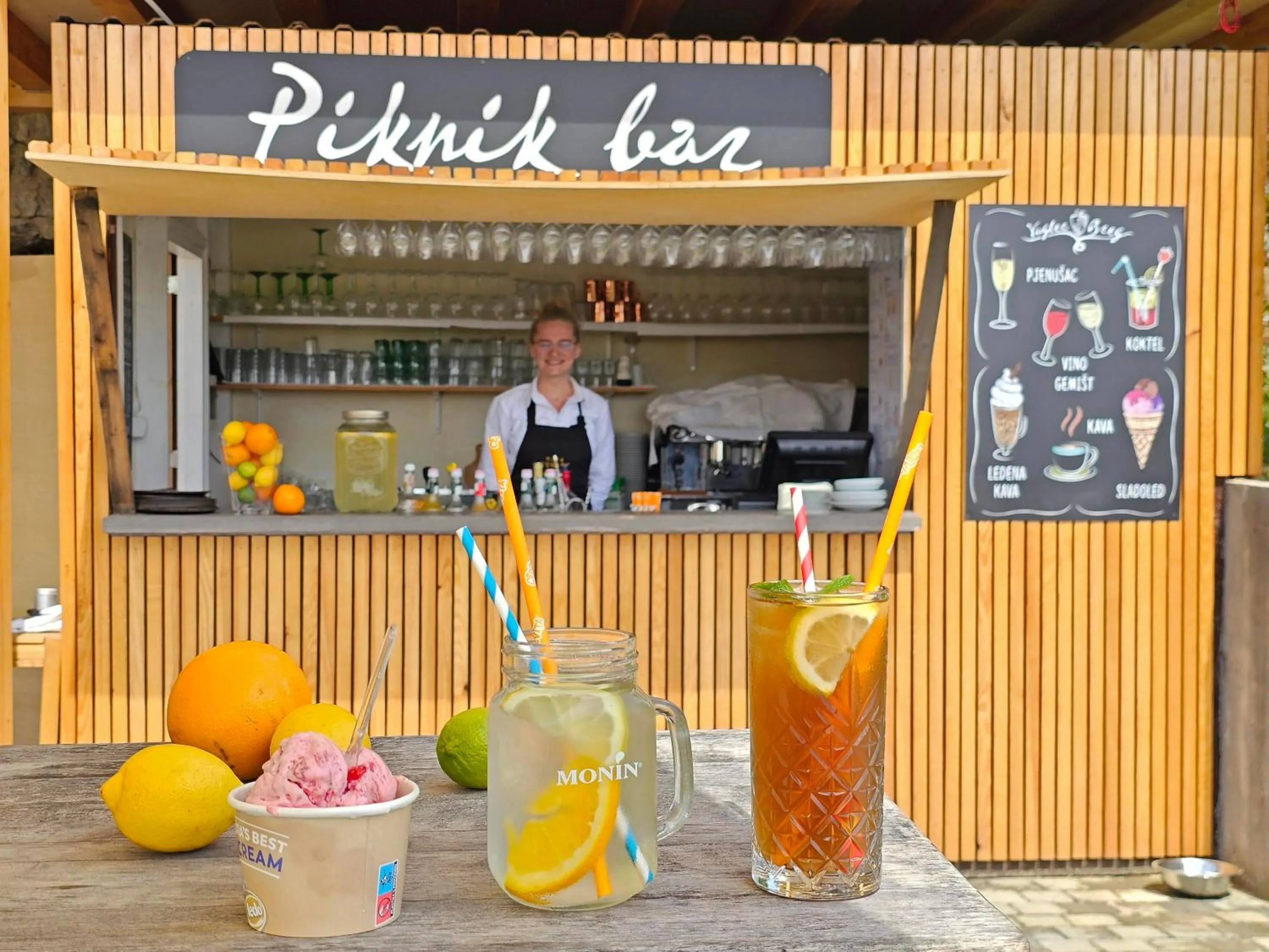 Restaurant/places to eat in Winery, Restaurant & Pension Vuglec Breg