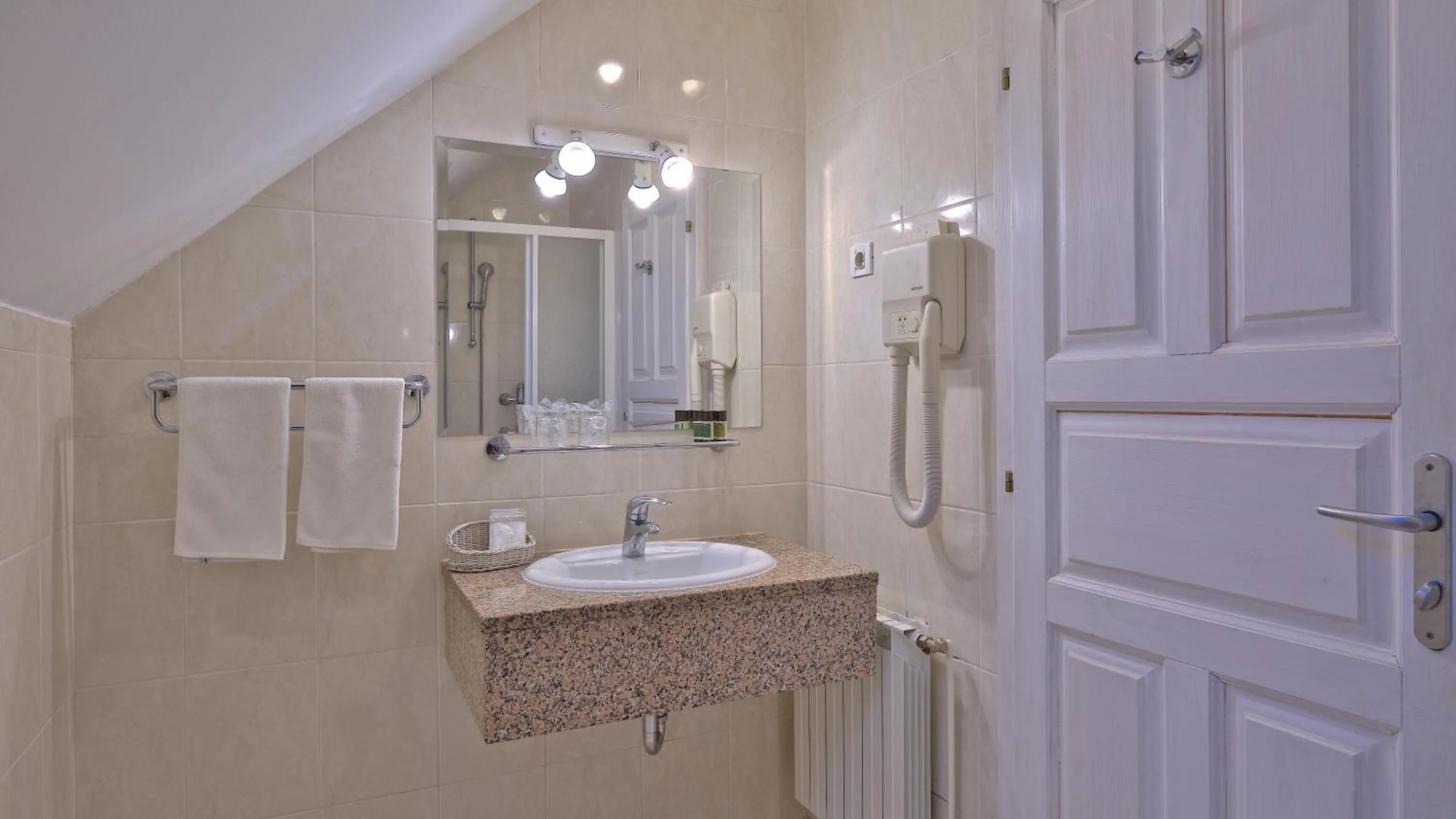 Bathroom in Winery, Restaurant & Pension Vuglec Breg