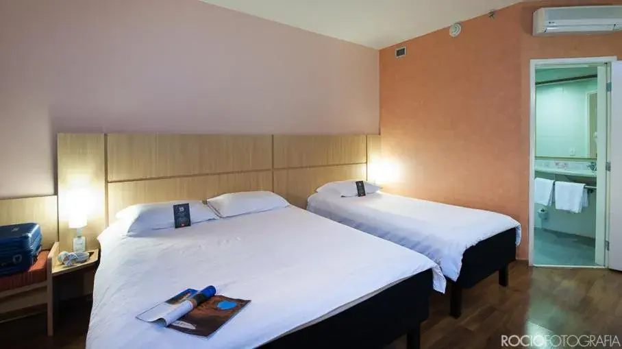 Bedroom, Bed in ibis Uberlandia Bedroom, Bed in ibis Uberlandia