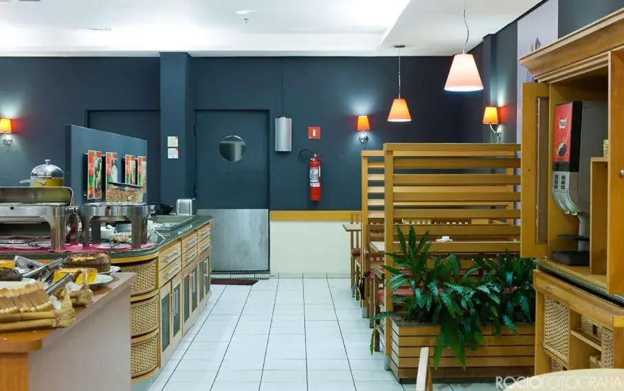 Restaurant/places to eat in ibis Uberlandia Restaurant/places to eat in ibis Uberlandia