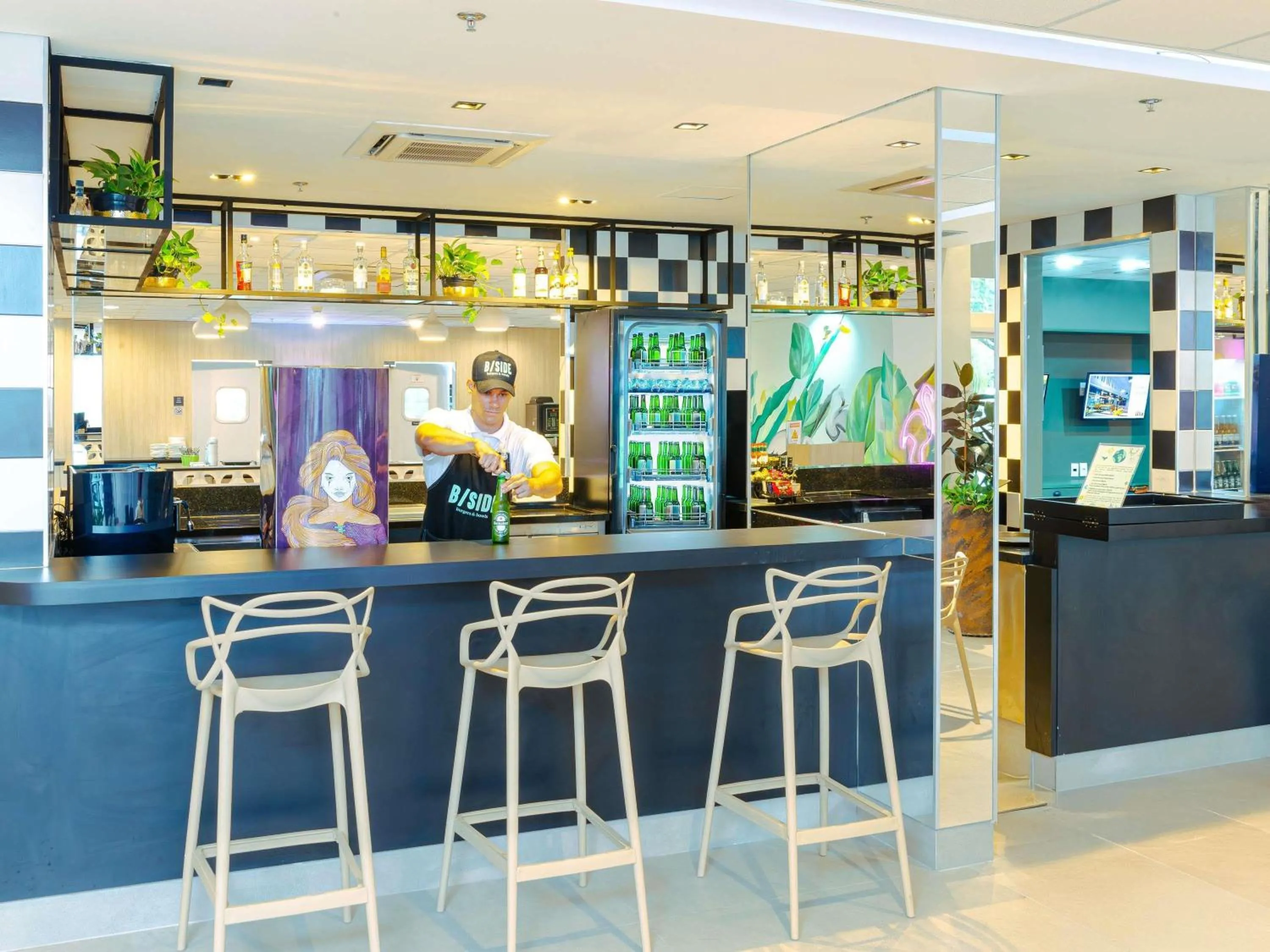 Lounge or bar in ibis Styles Goiania Marista