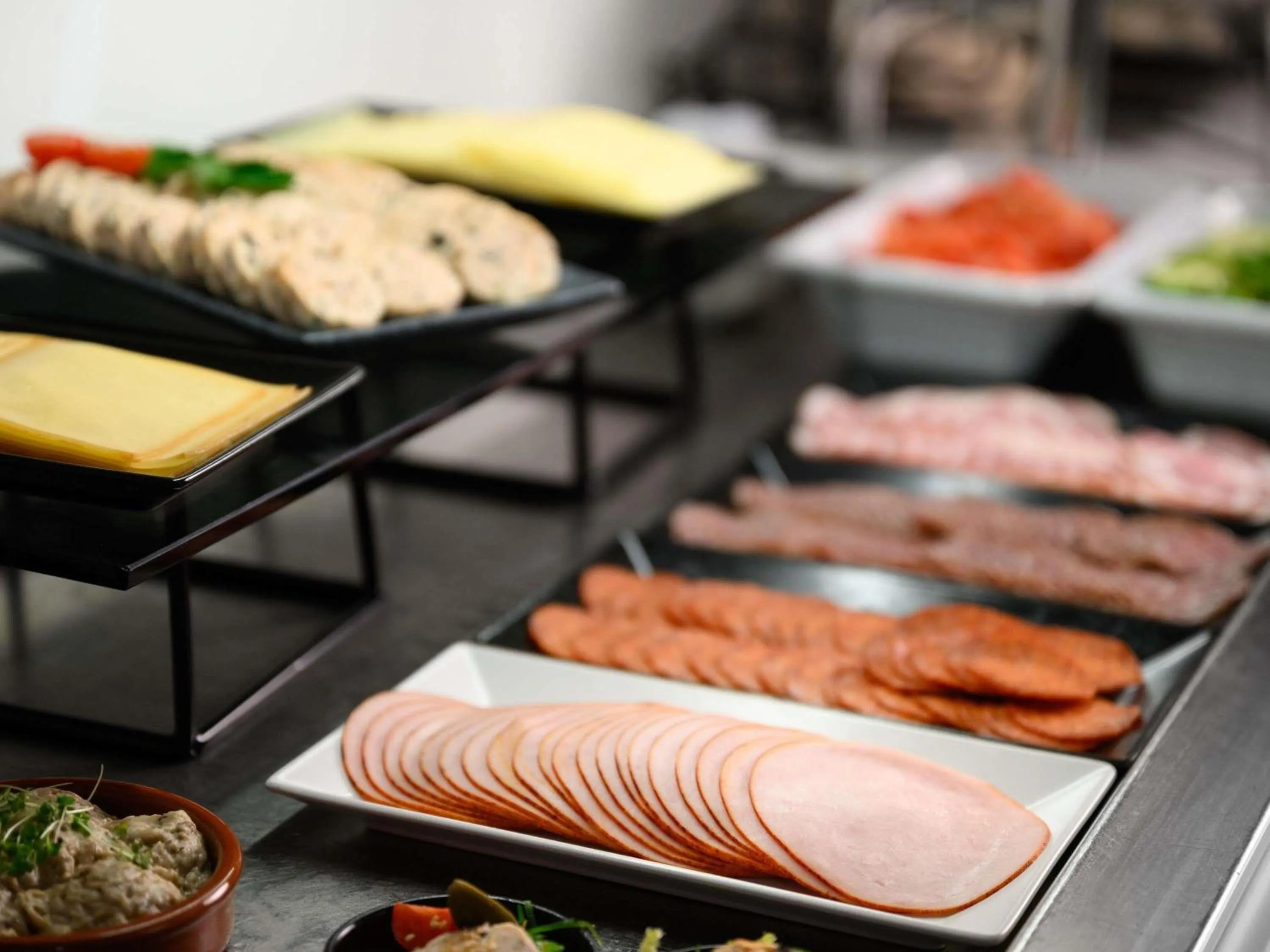 Restaurant/places to eat in ibis Styles Budapest Airport