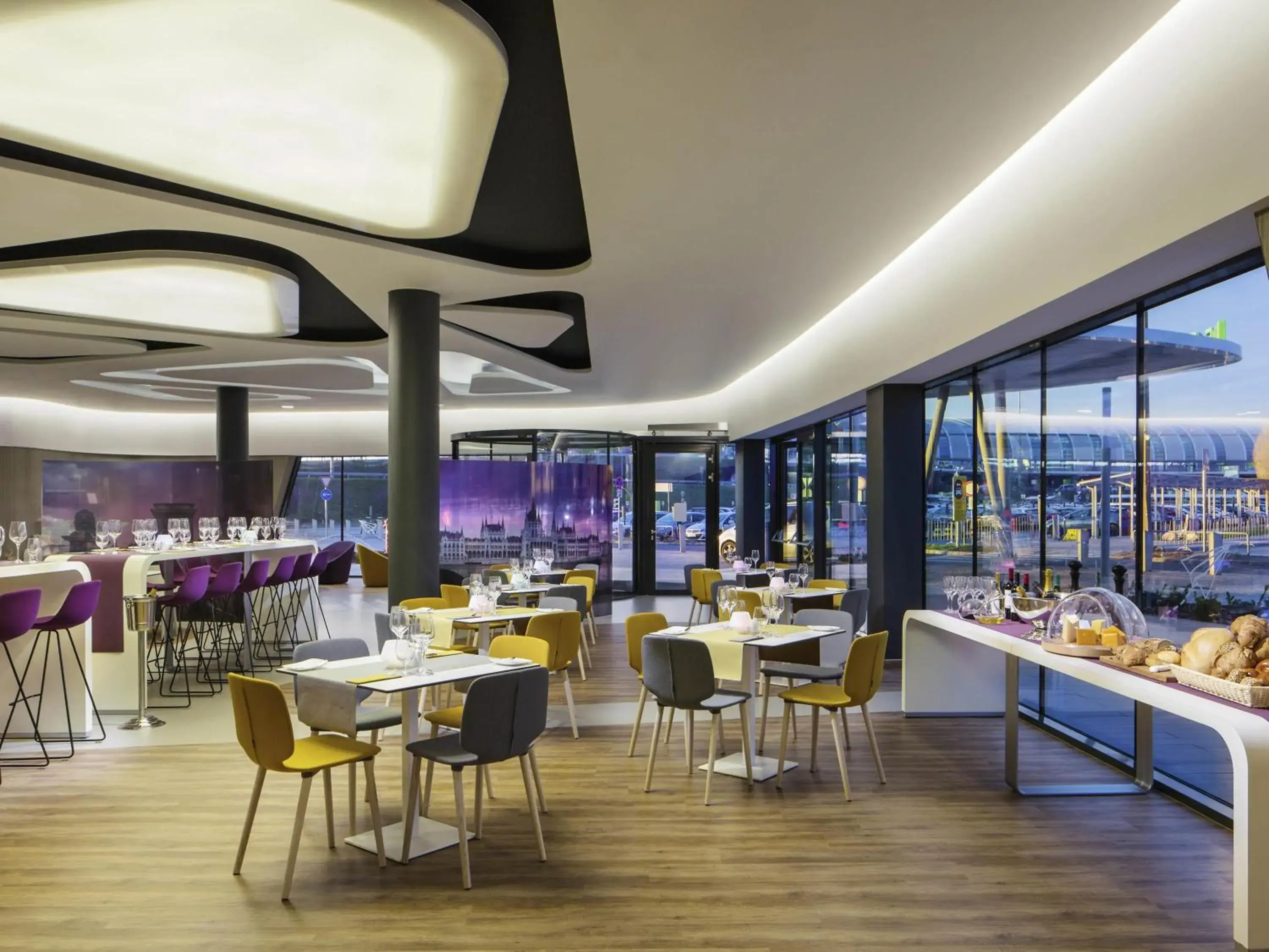 Restaurant/places to eat in ibis Styles Budapest Airport Restaurant/places to eat in ibis Styles Budapest Airport
