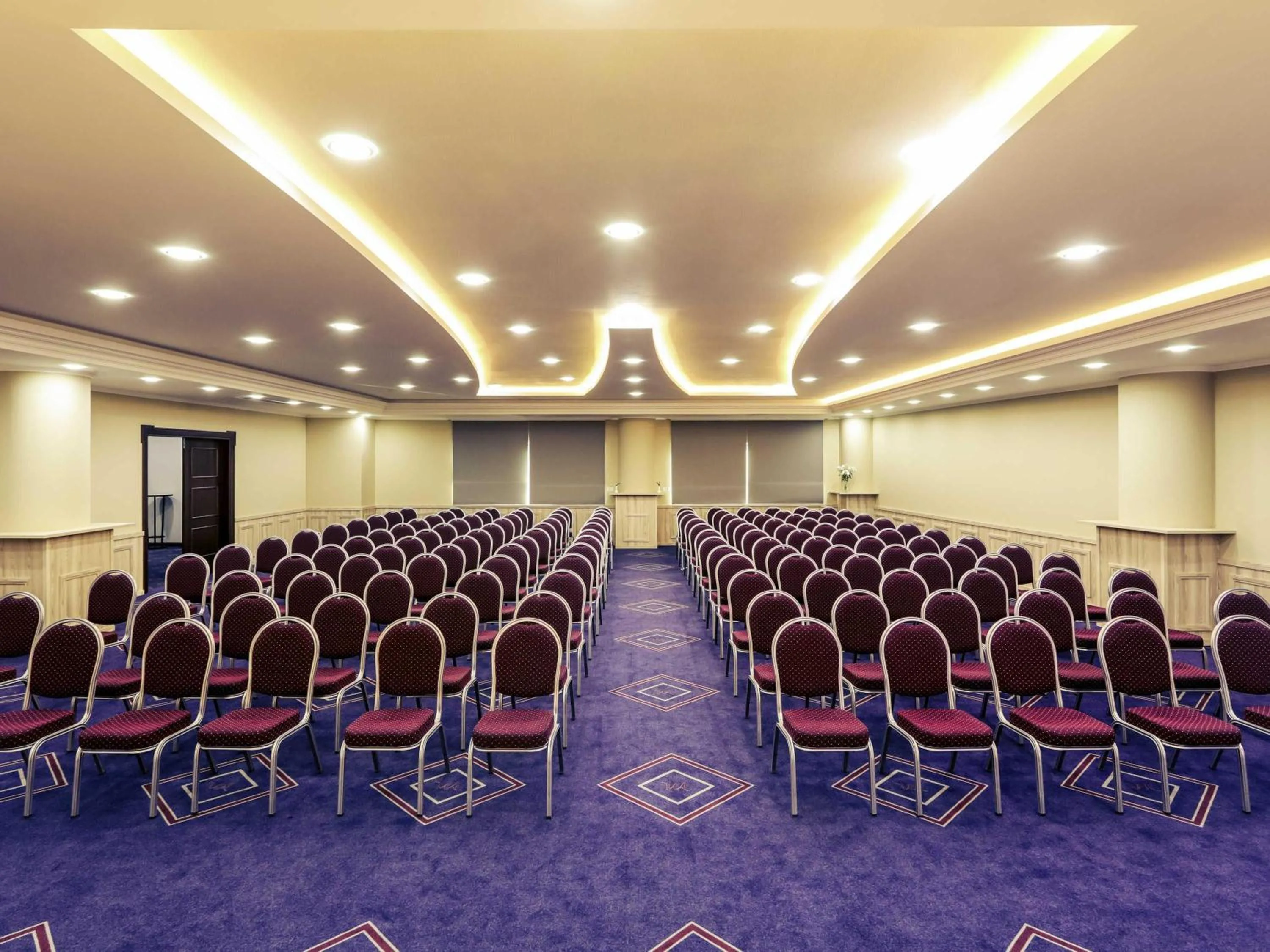 Meeting/conference room in Mercure Tetovo