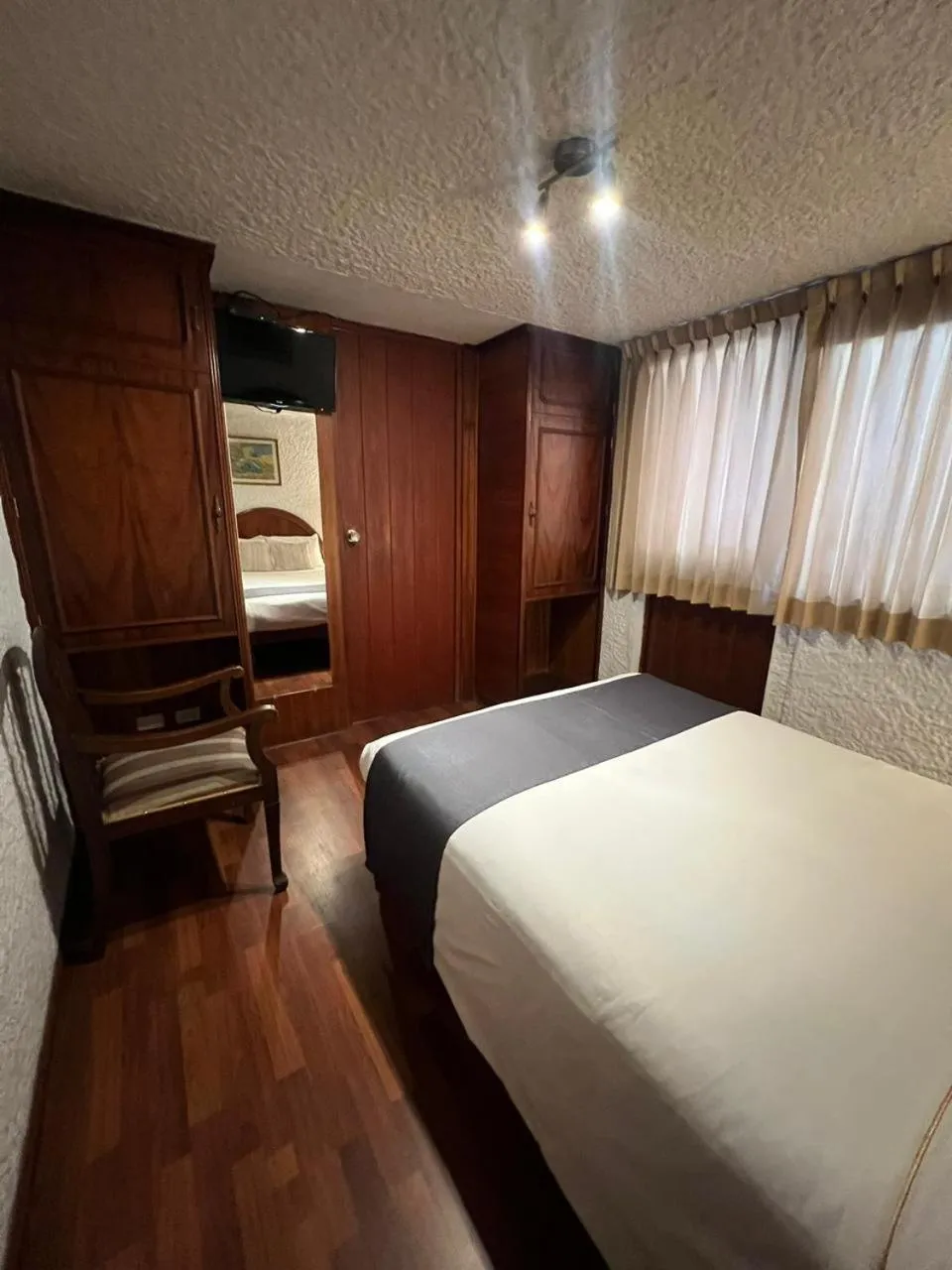 Bedroom, Bed in Hotel La Casa de Tin tin