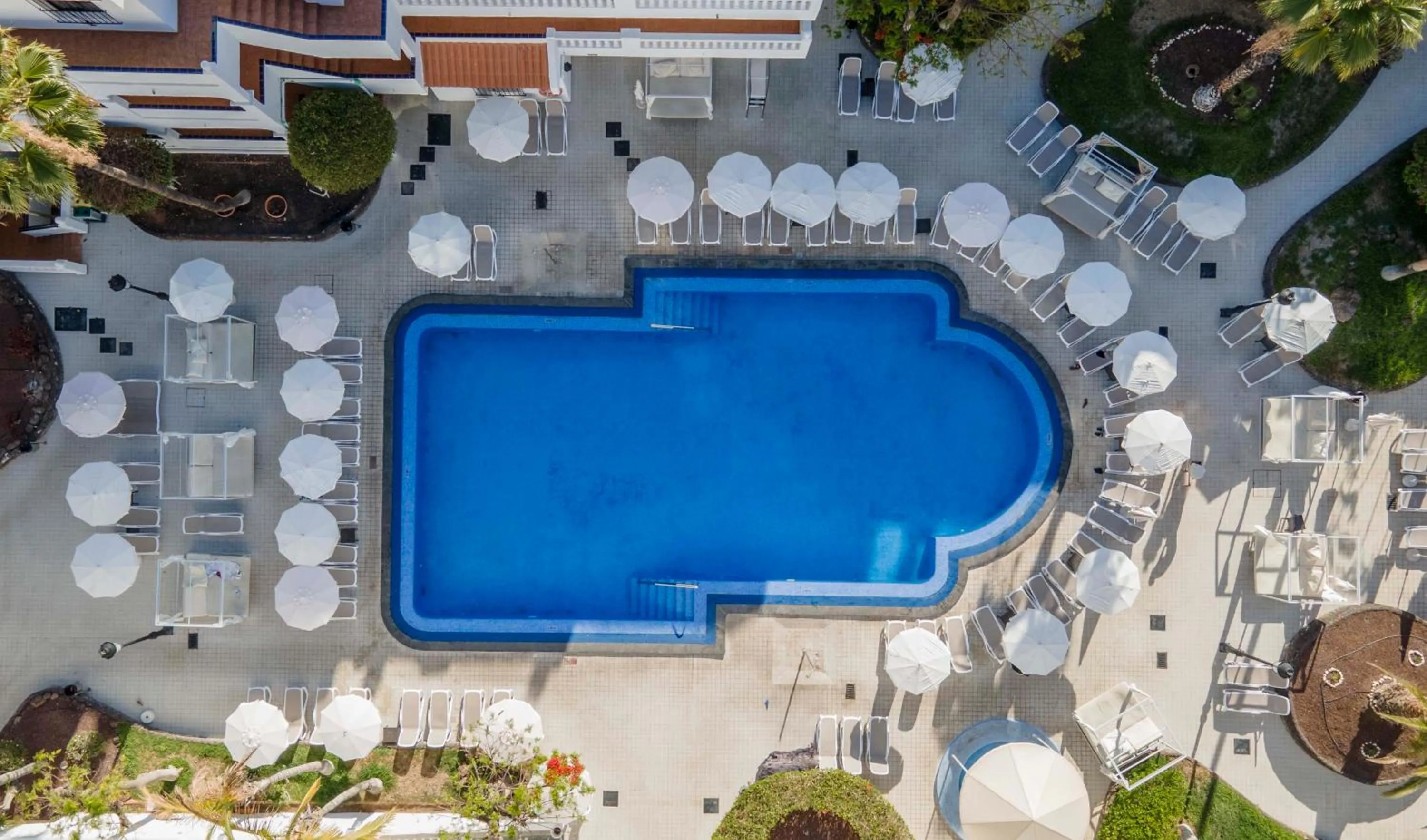 Property building in Ona Beverly Hills Heights