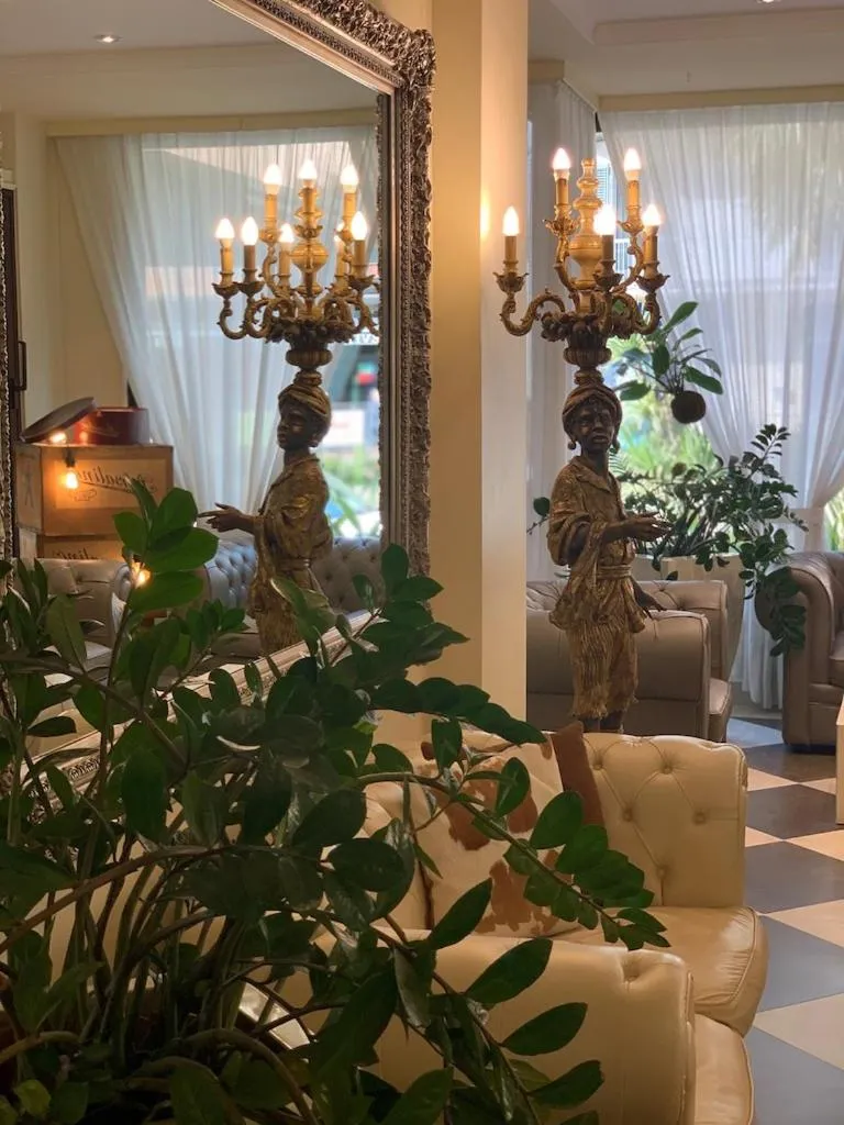 Decorative detail in Hotel Brescia