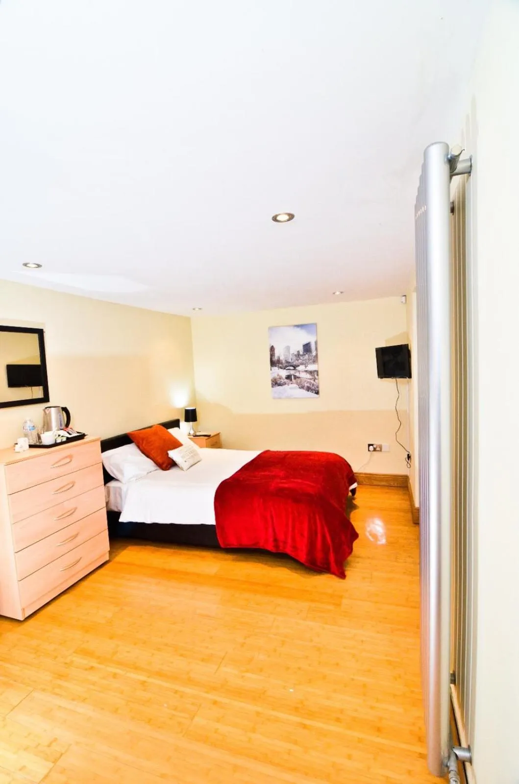 Bed in Thames View House Surrey Quays