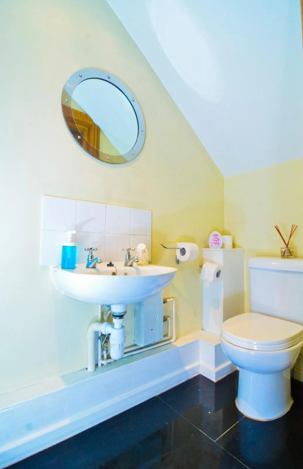 Thames View House Surrey Quays