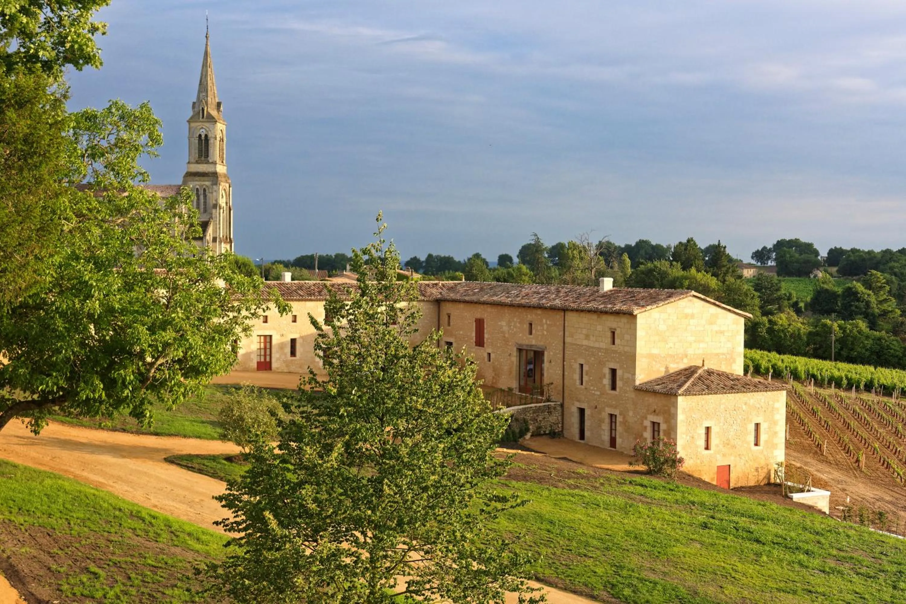 Property building in Chambres d'hôtes de Château Renon