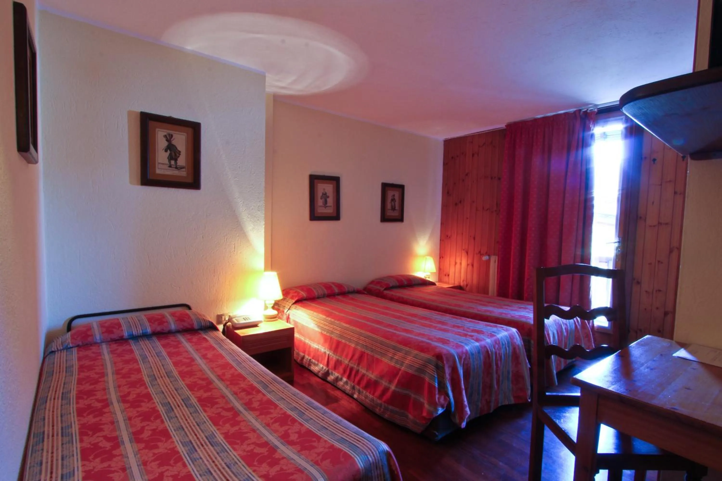 Photo of the whole room, Bed in Hotel Dolonne