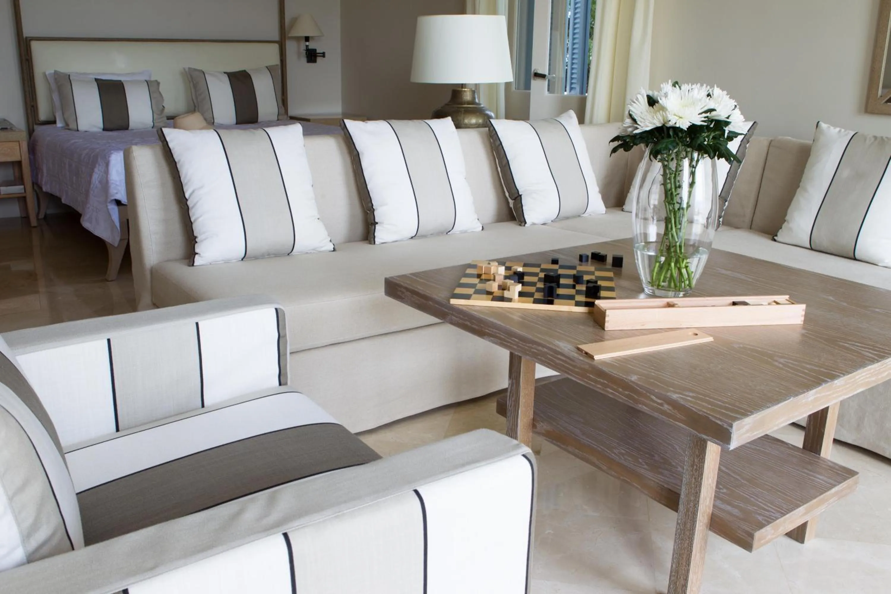 Photo of the whole room in Anassa