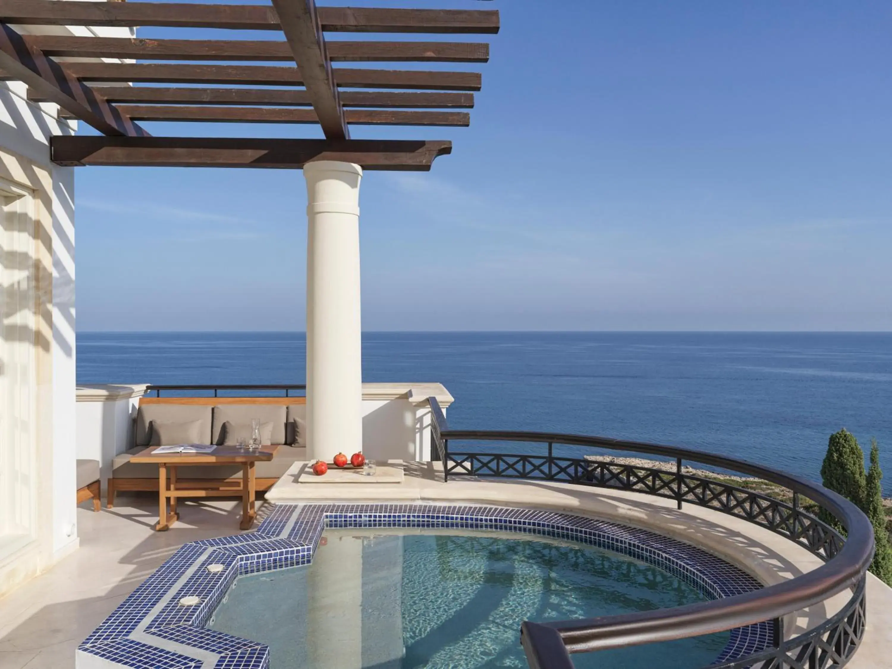 Adonis – Aphrodite Suite with Outdoor Hot Tub in Anassa Adonis – Aphrodite Suite with Outdoor Hot Tub in Anassa