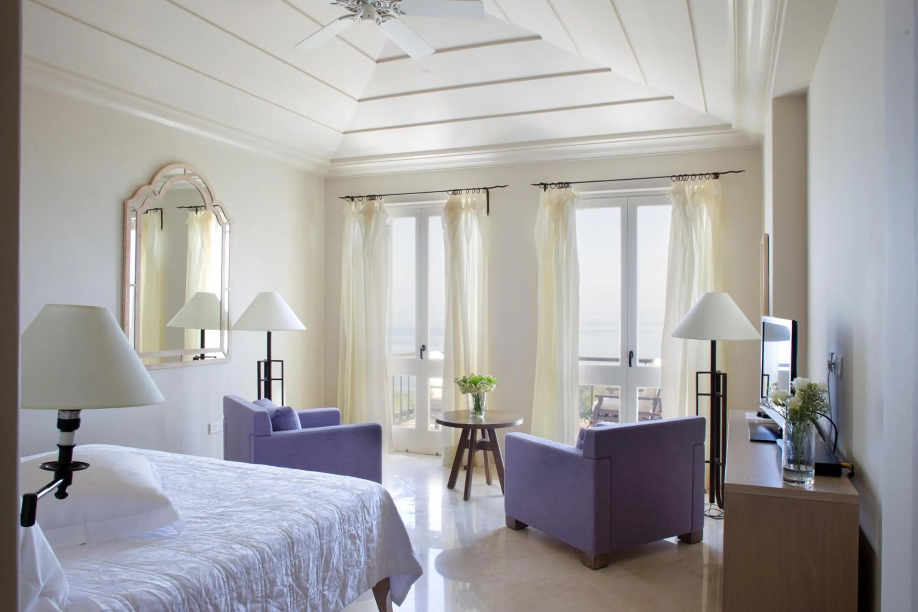 Photo of the whole room, Bed in Anassa