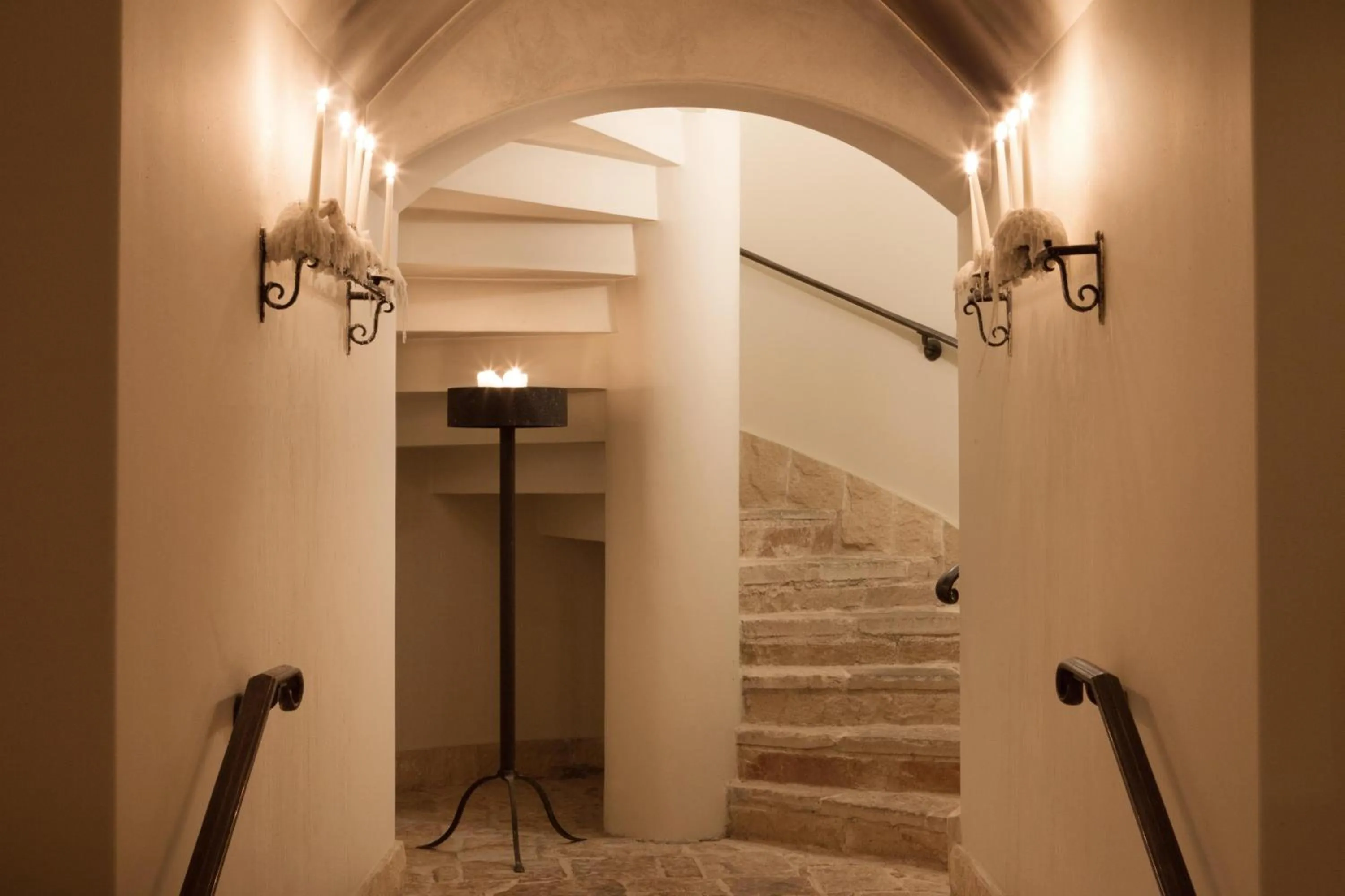 Restaurant/places to eat in Anassa