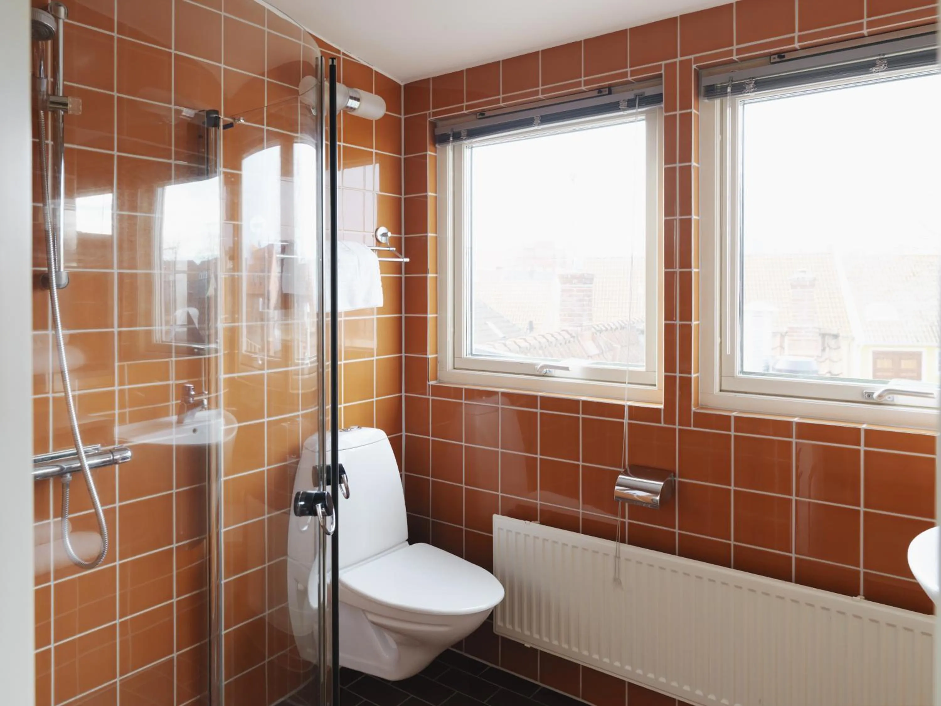 Shower in Maritim Hotell & Krog