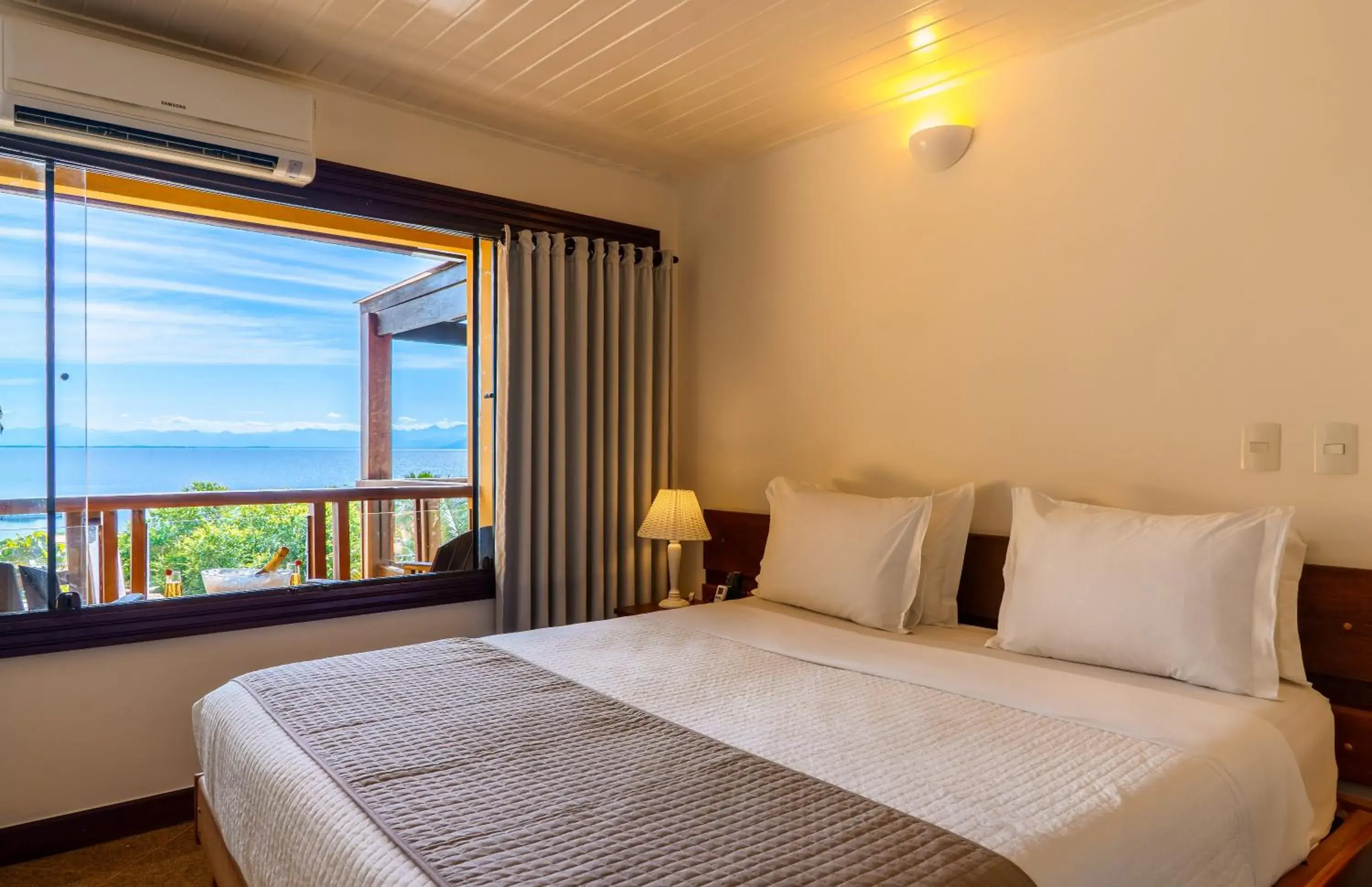 Photo of the whole room, Bed in Buzios Mar Hotel Photo of the whole room, Bed in Buzios Mar Hotel