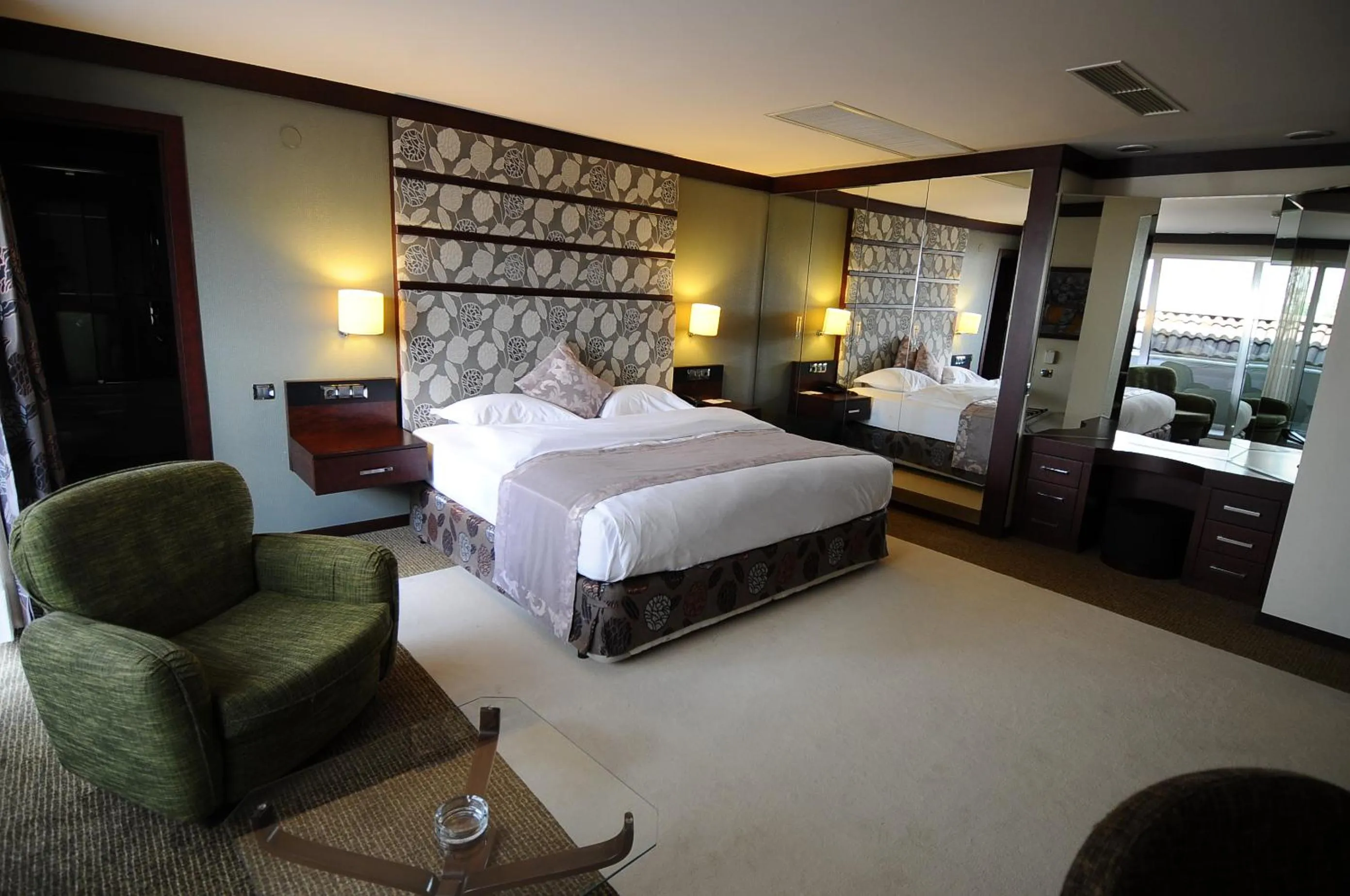 Shower, Bed in Ontur Butik Hotel