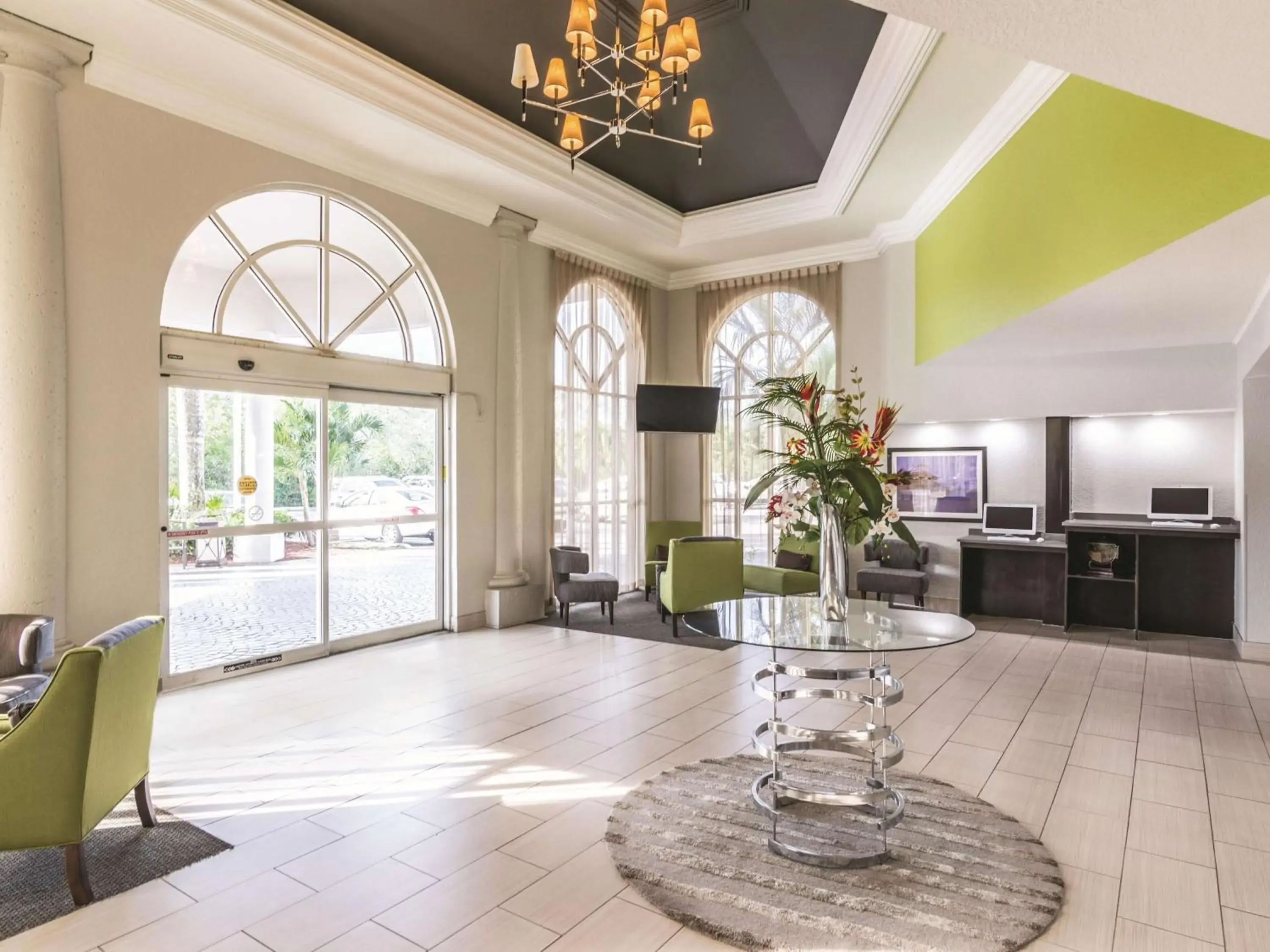 Lobby or reception in La Quinta Inn by Wyndham Jupiter Lobby or reception in La Quinta Inn by Wyndham Jupiter