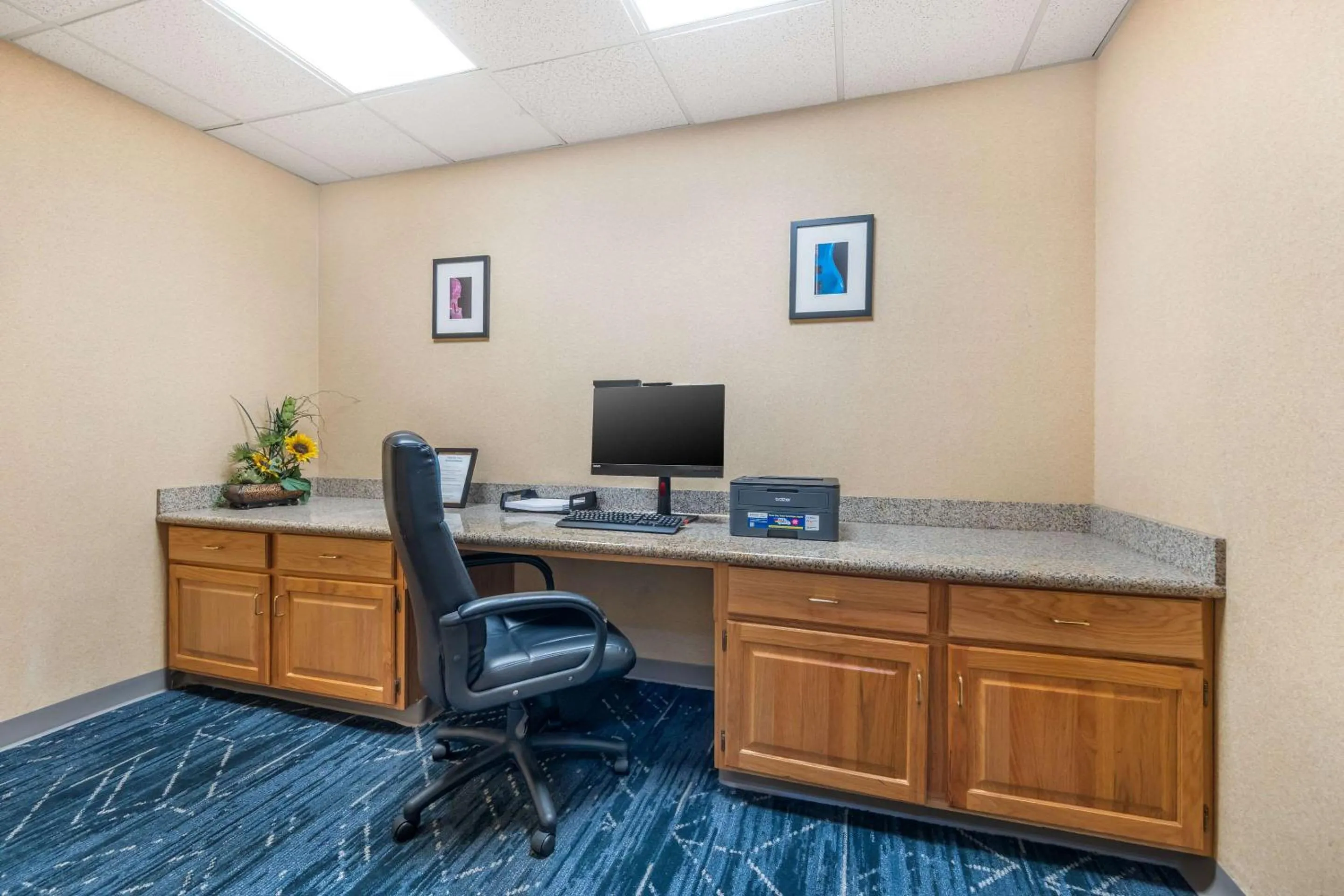 Business facilities in Comfort Suites Louisville Airport