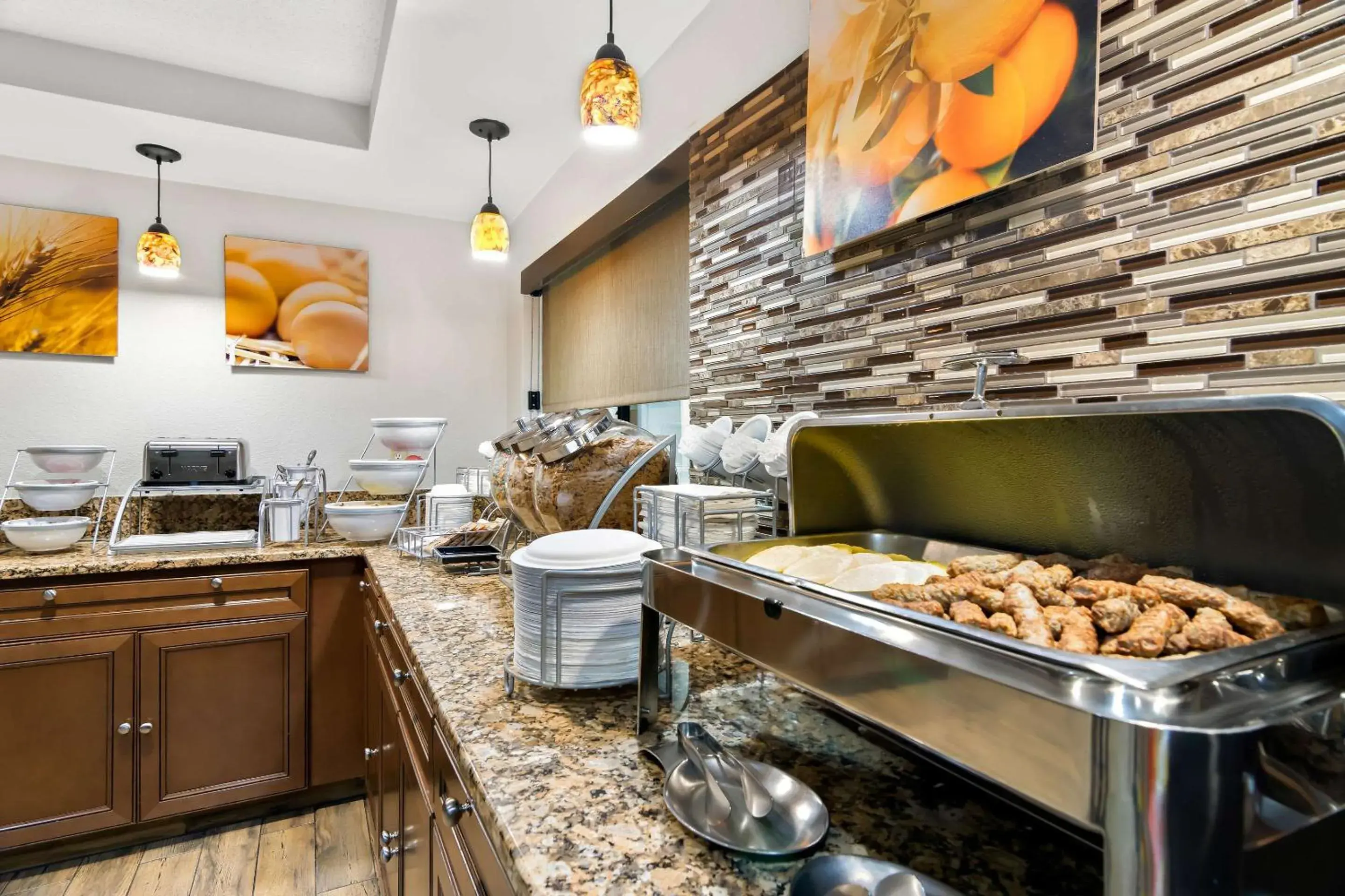 Breakfast in Comfort Inn Joliet West I-80 Breakfast in Comfort Inn Joliet West I-80