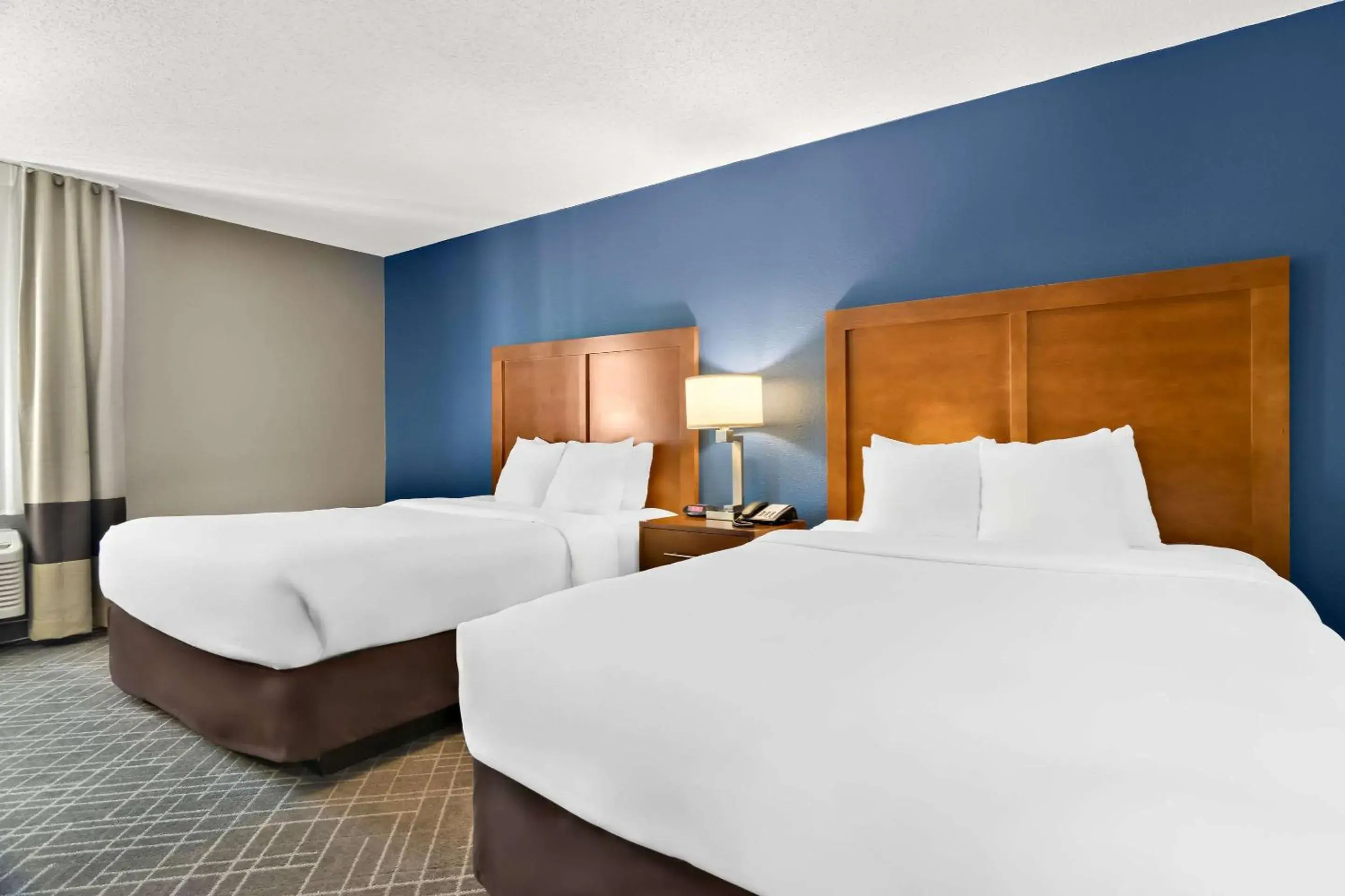 Bedroom, Bed in Comfort Inn Joliet West I-80 Bedroom, Bed in Comfort Inn Joliet West I-80