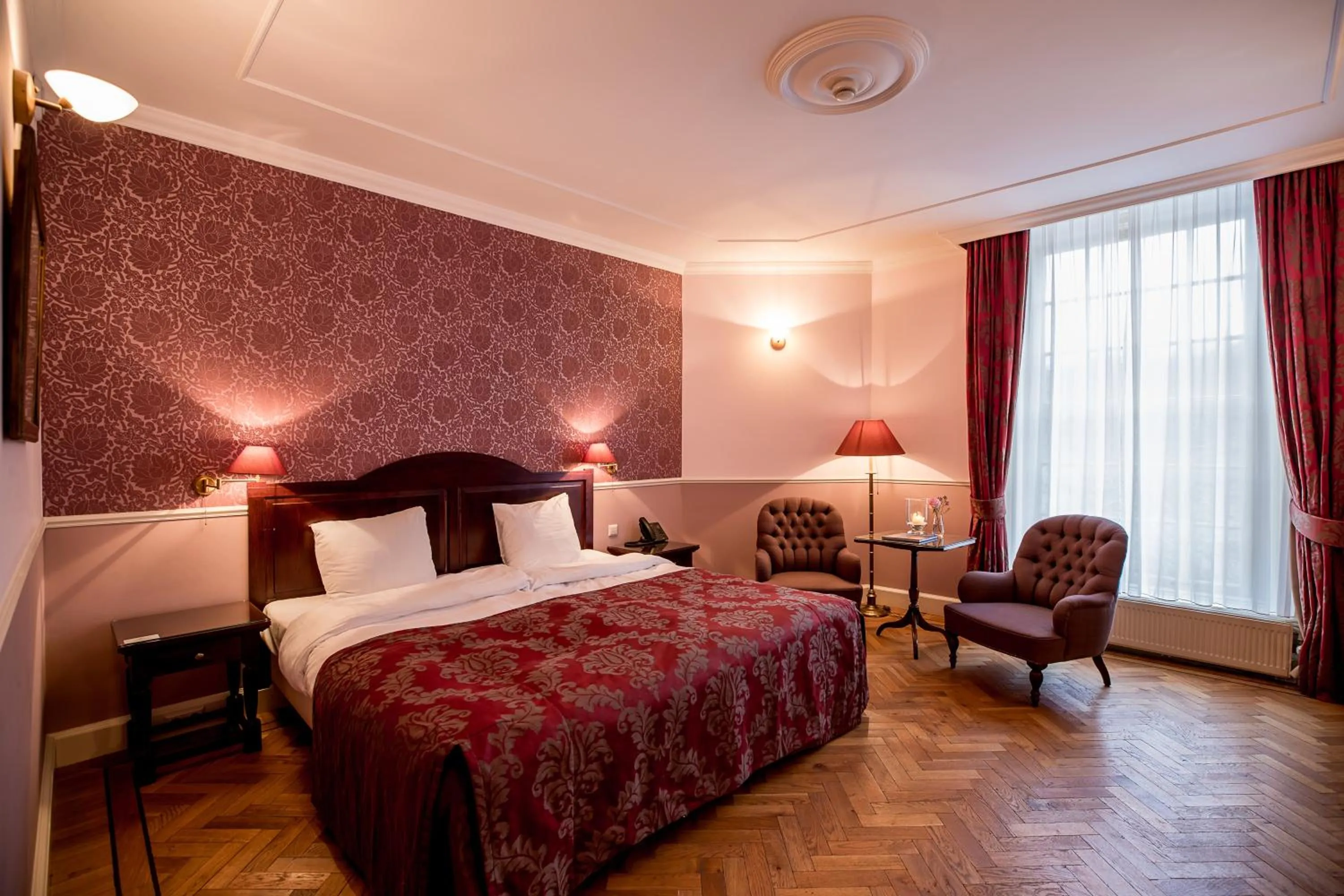 Bedroom, Bed in Kasteel de Wittenburg