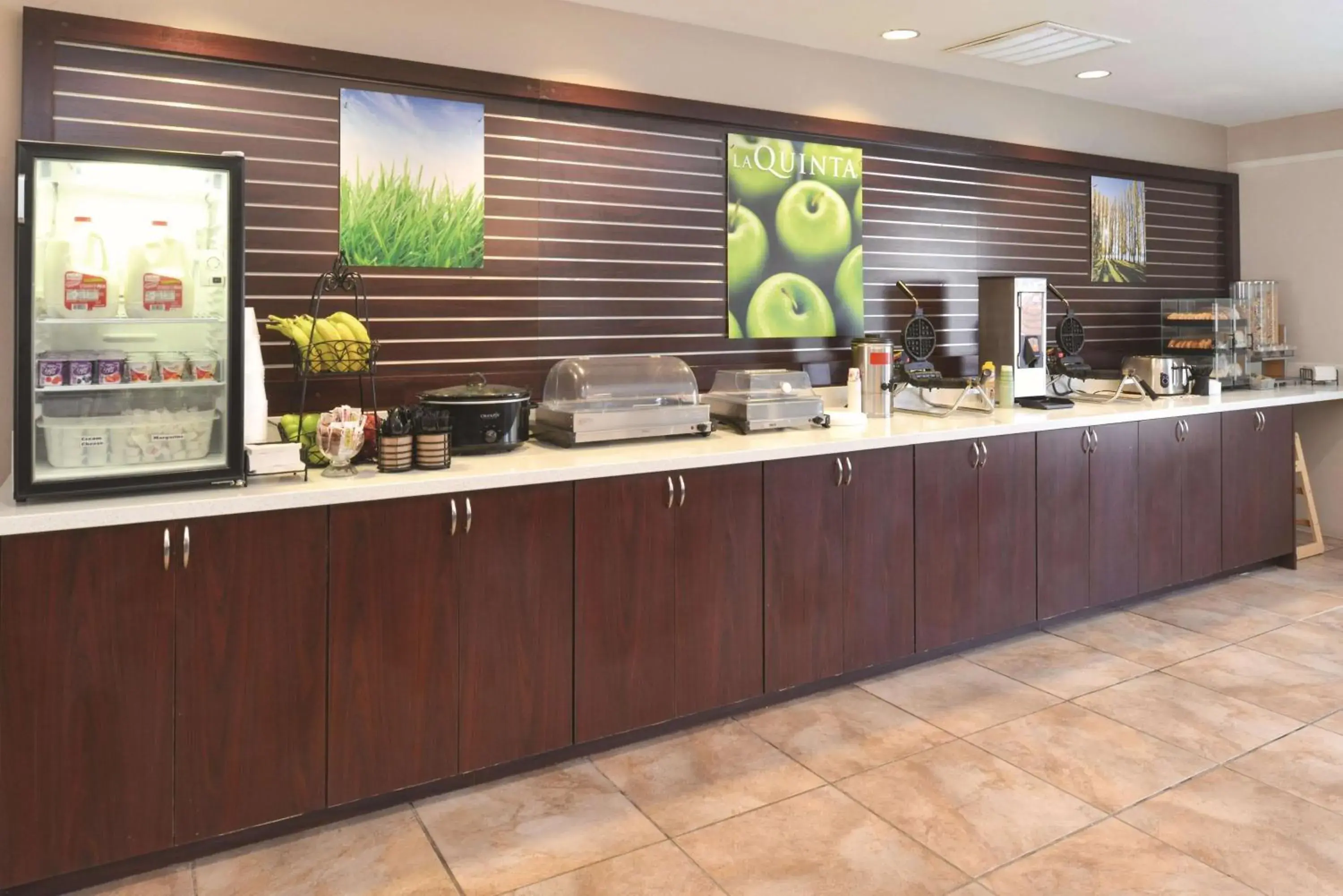 Restaurant/places to eat in La Quinta by Wyndham Ruidoso Downs Restaurant/places to eat in La Quinta by Wyndham Ruidoso Downs