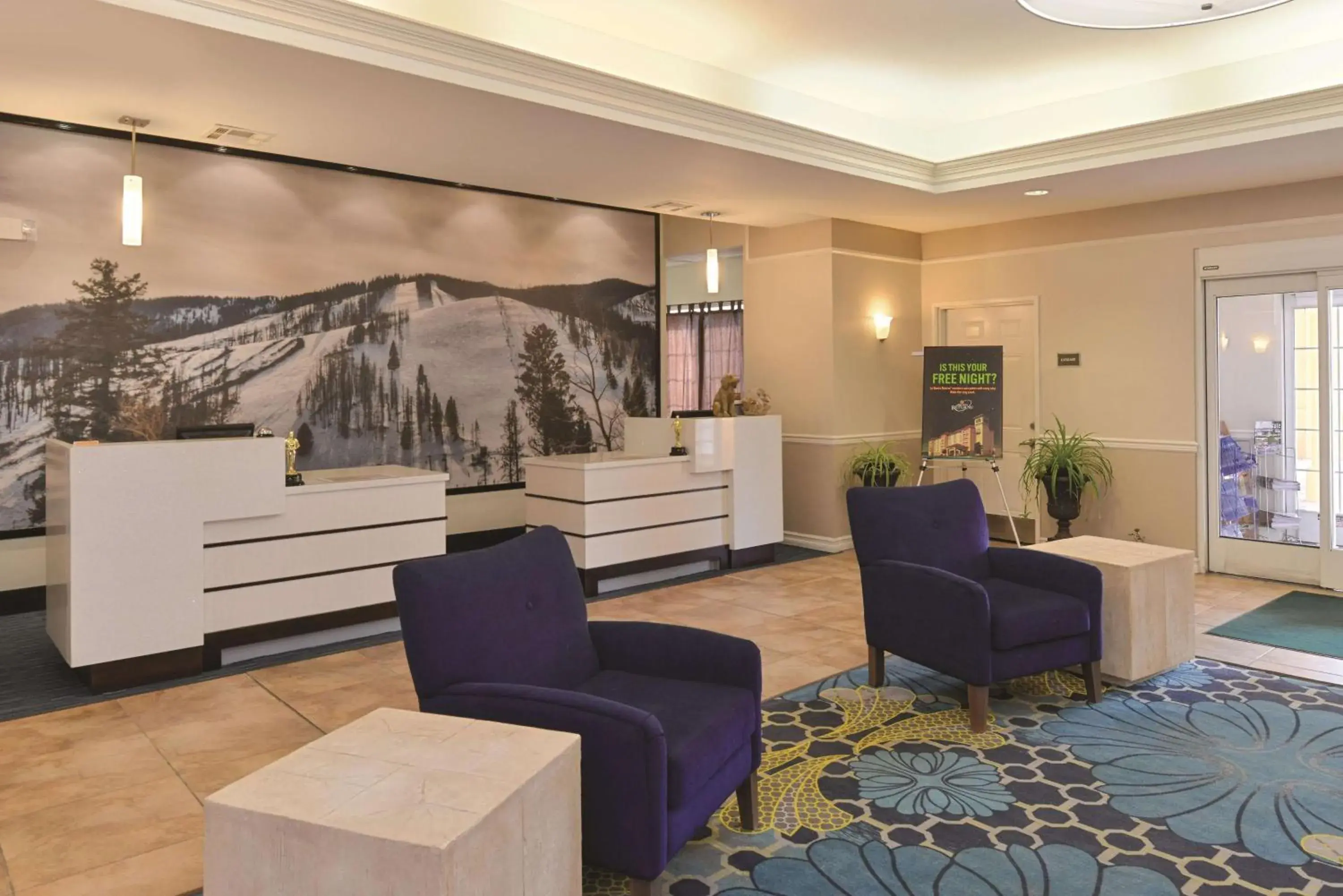 Lobby or reception in La Quinta by Wyndham Ruidoso Downs Lobby or reception in La Quinta by Wyndham Ruidoso Downs