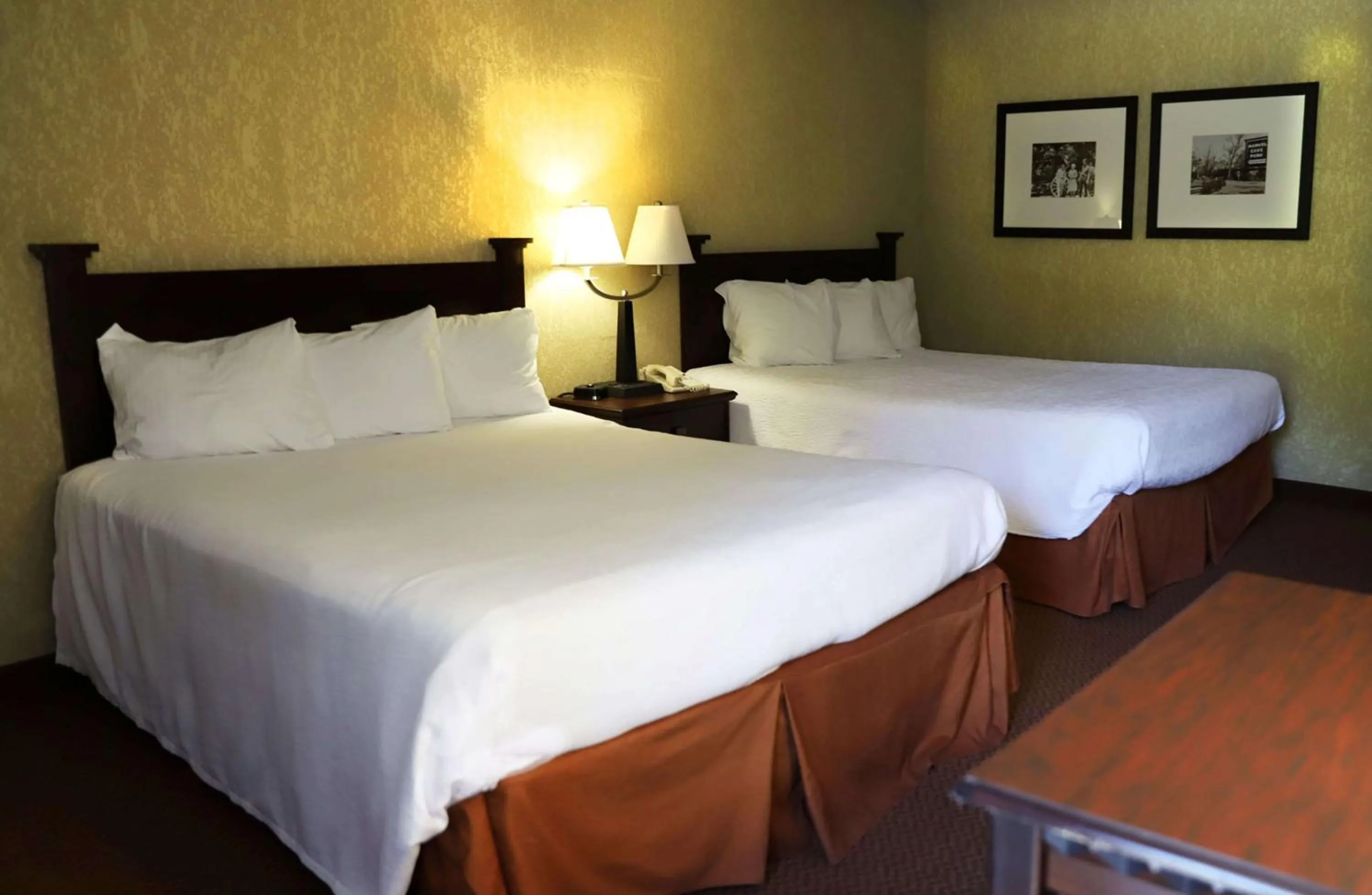 Bedroom, Bed in Best Western Branson Inn and Conference Center