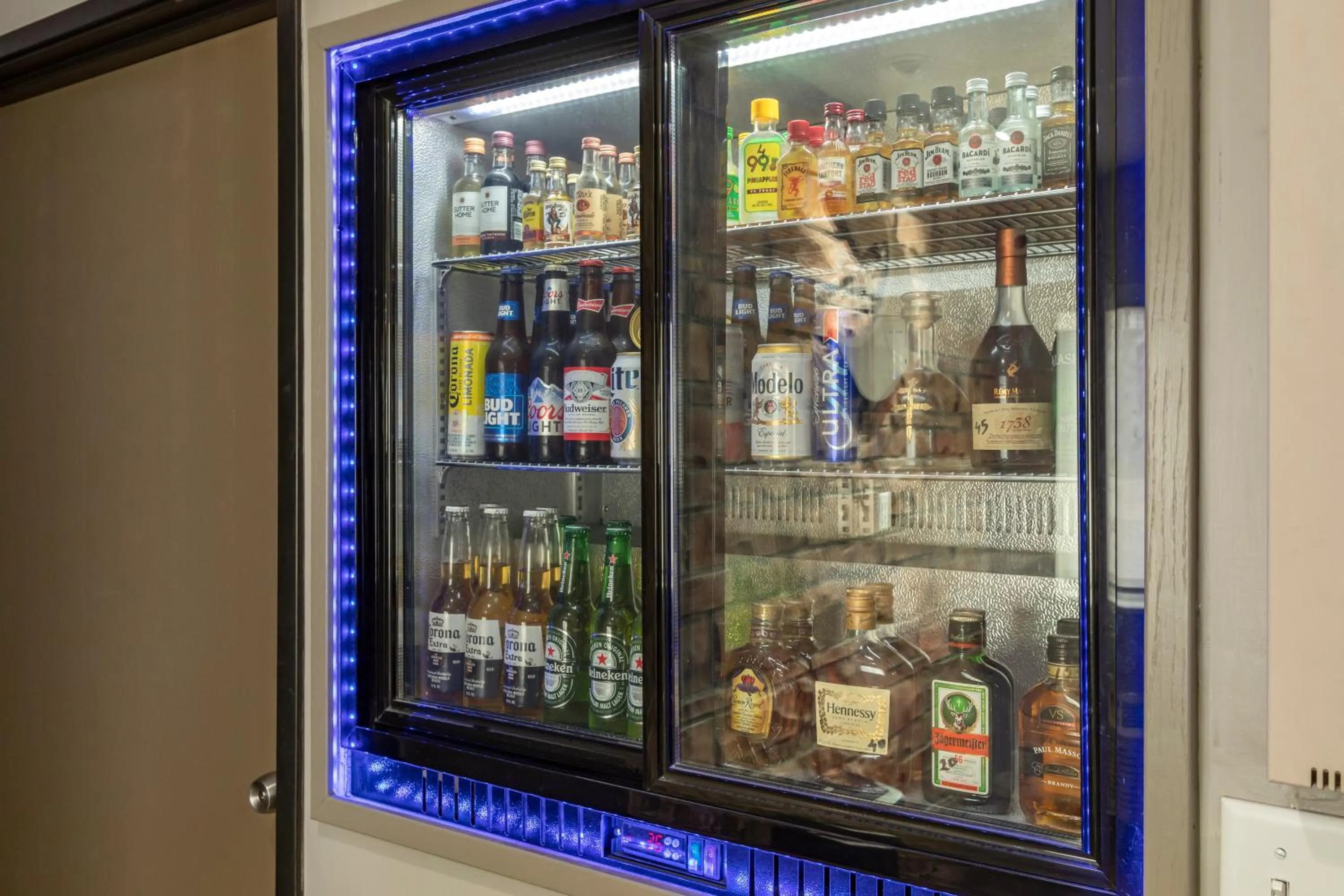 On-site shops in Comfort Inn Mount Pleasant - Racine