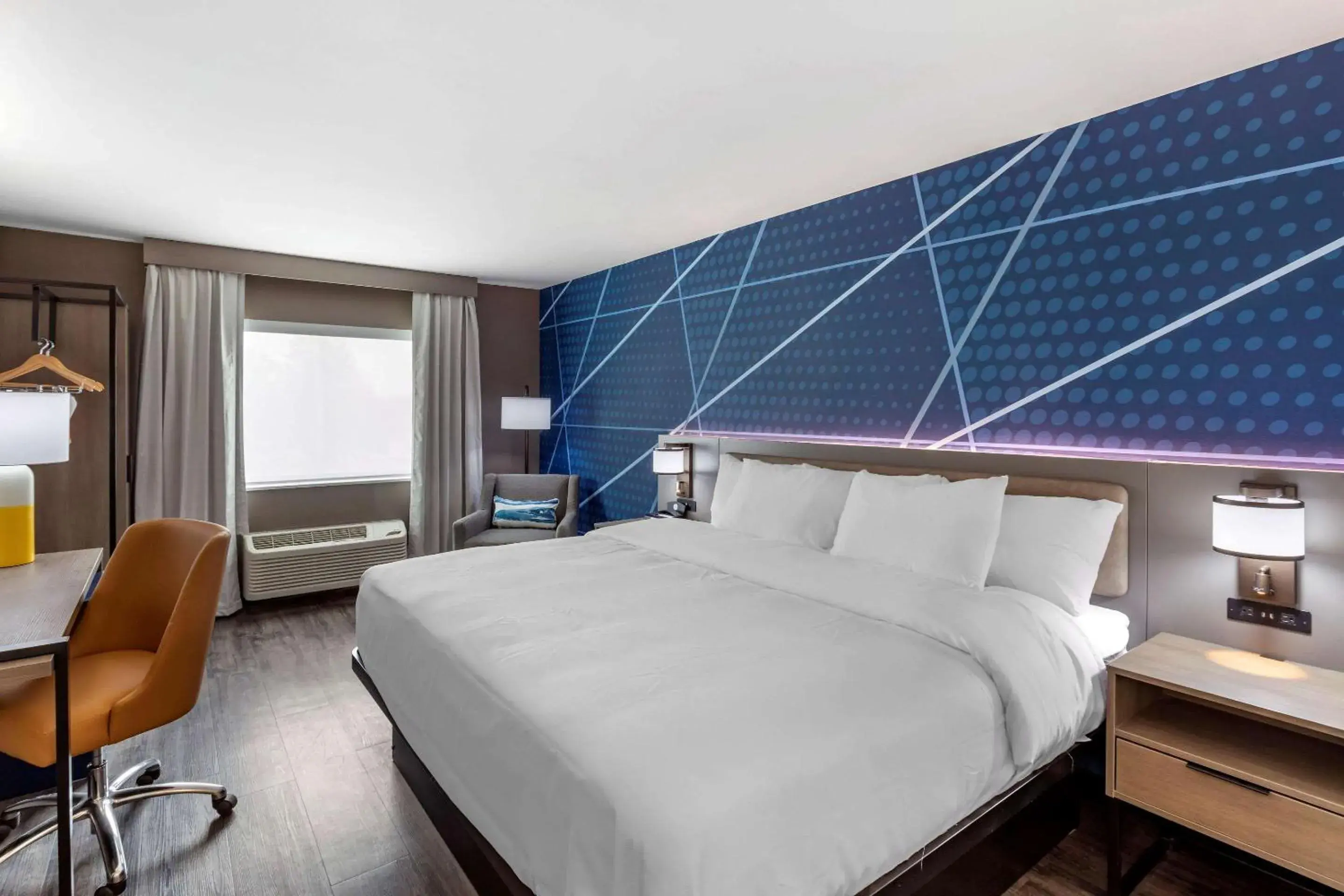 Bed in Comfort Inn Mount Pleasant - Racine Bed in Comfort Inn Mount Pleasant - Racine