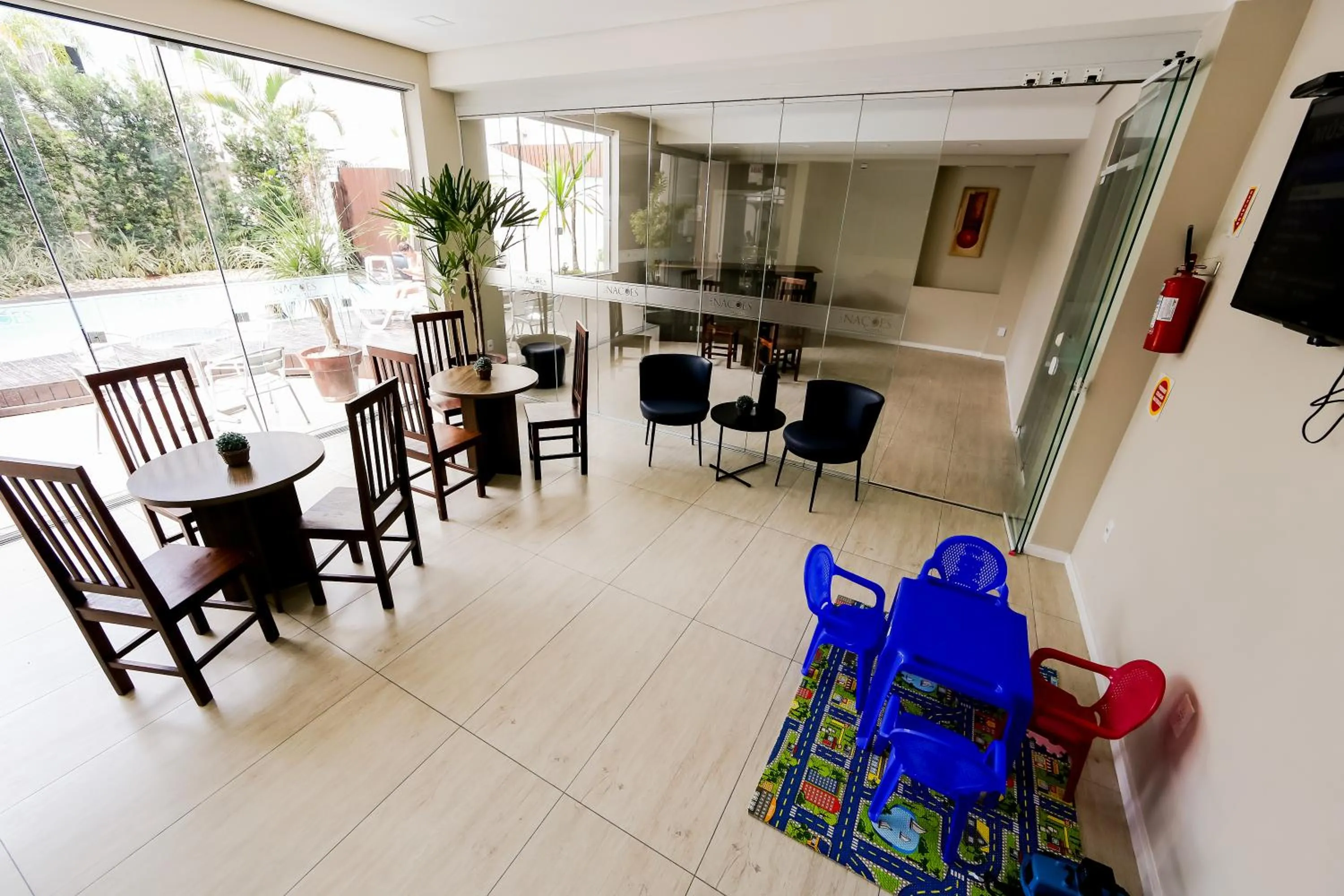 Seating area in Das Nações Hotel