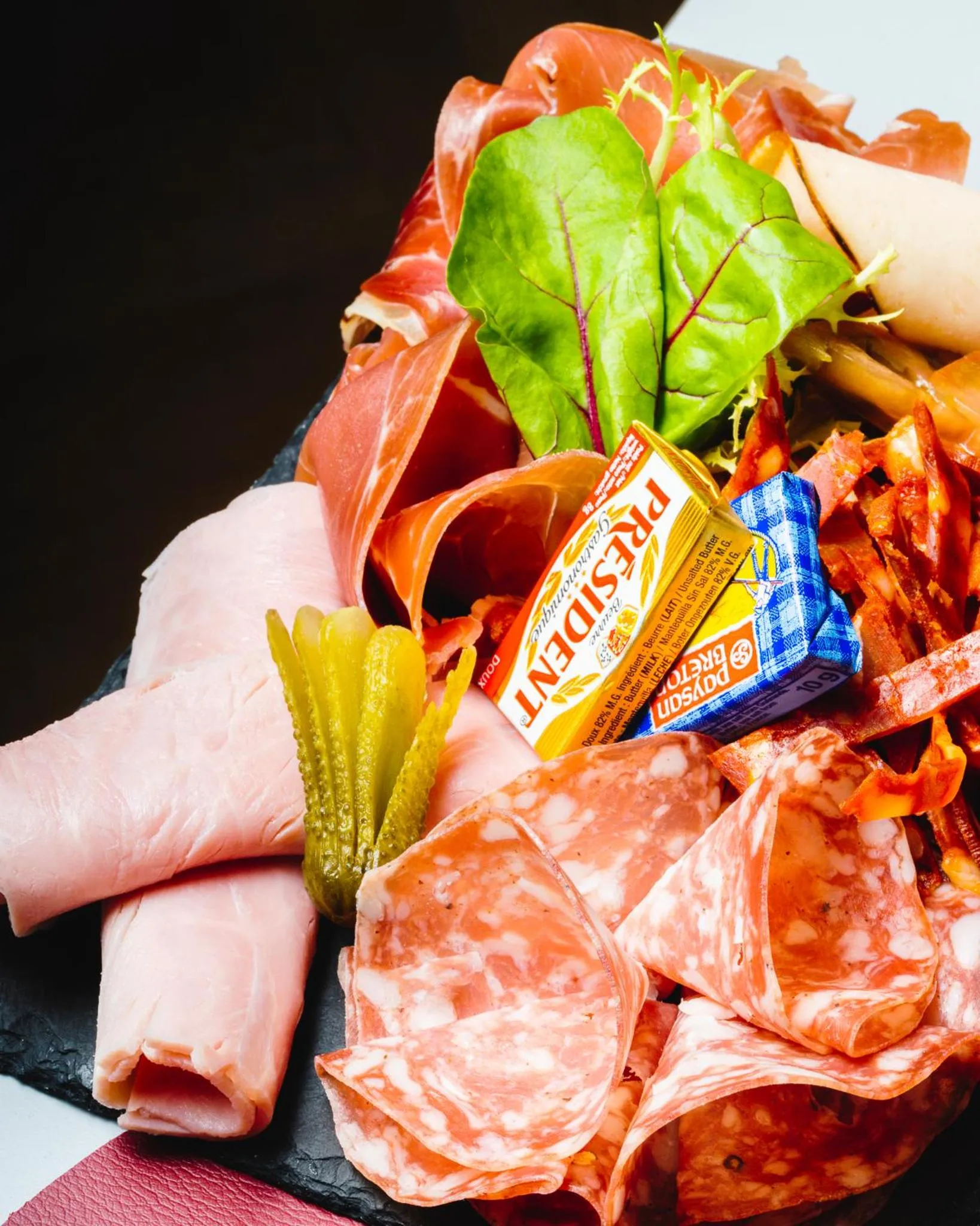 Food in VIP Paris Yacht Hôtel & Spa