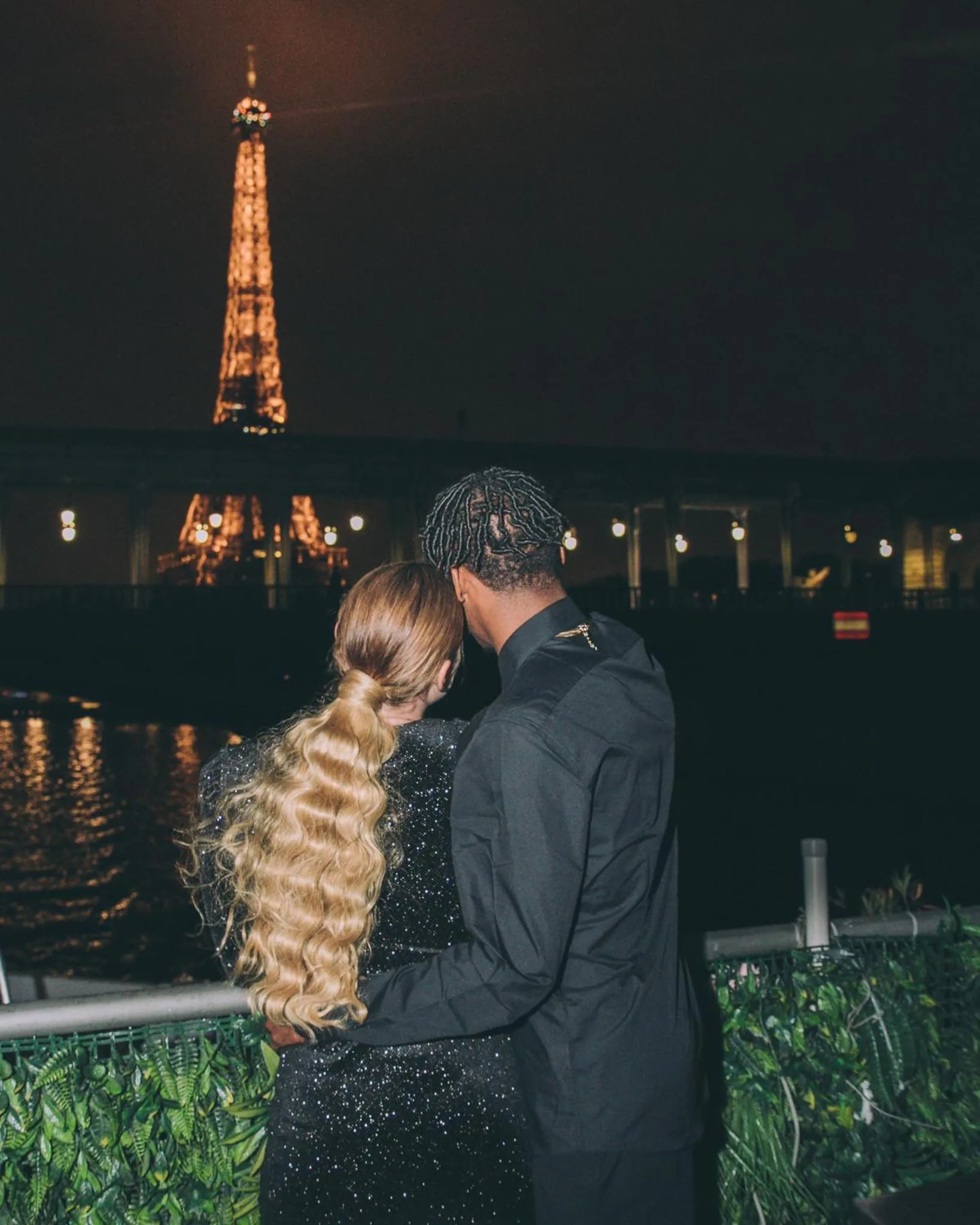 People in VIP Paris Yacht Hôtel & Spa