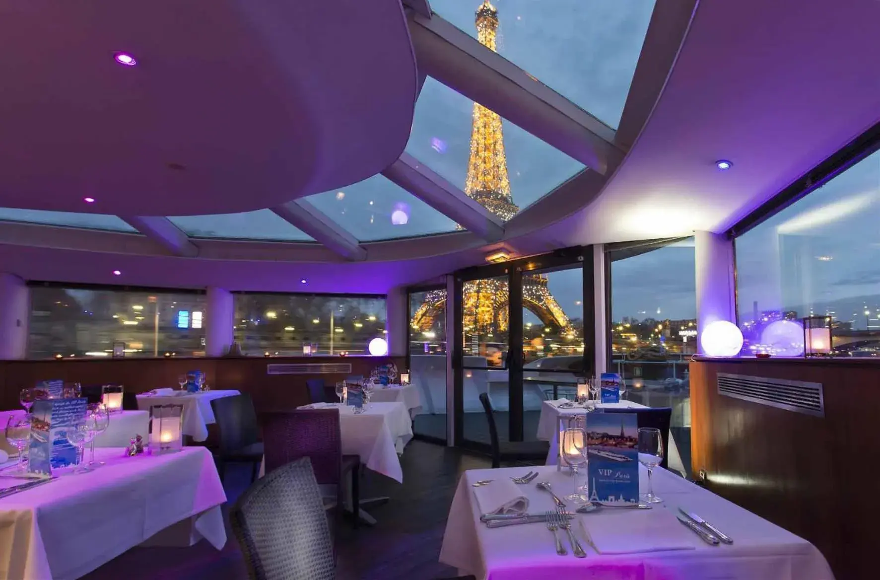 Restaurant/places to eat in VIP Paris Yacht Hôtel & Spa Restaurant/places to eat in VIP Paris Yacht Hôtel & Spa
