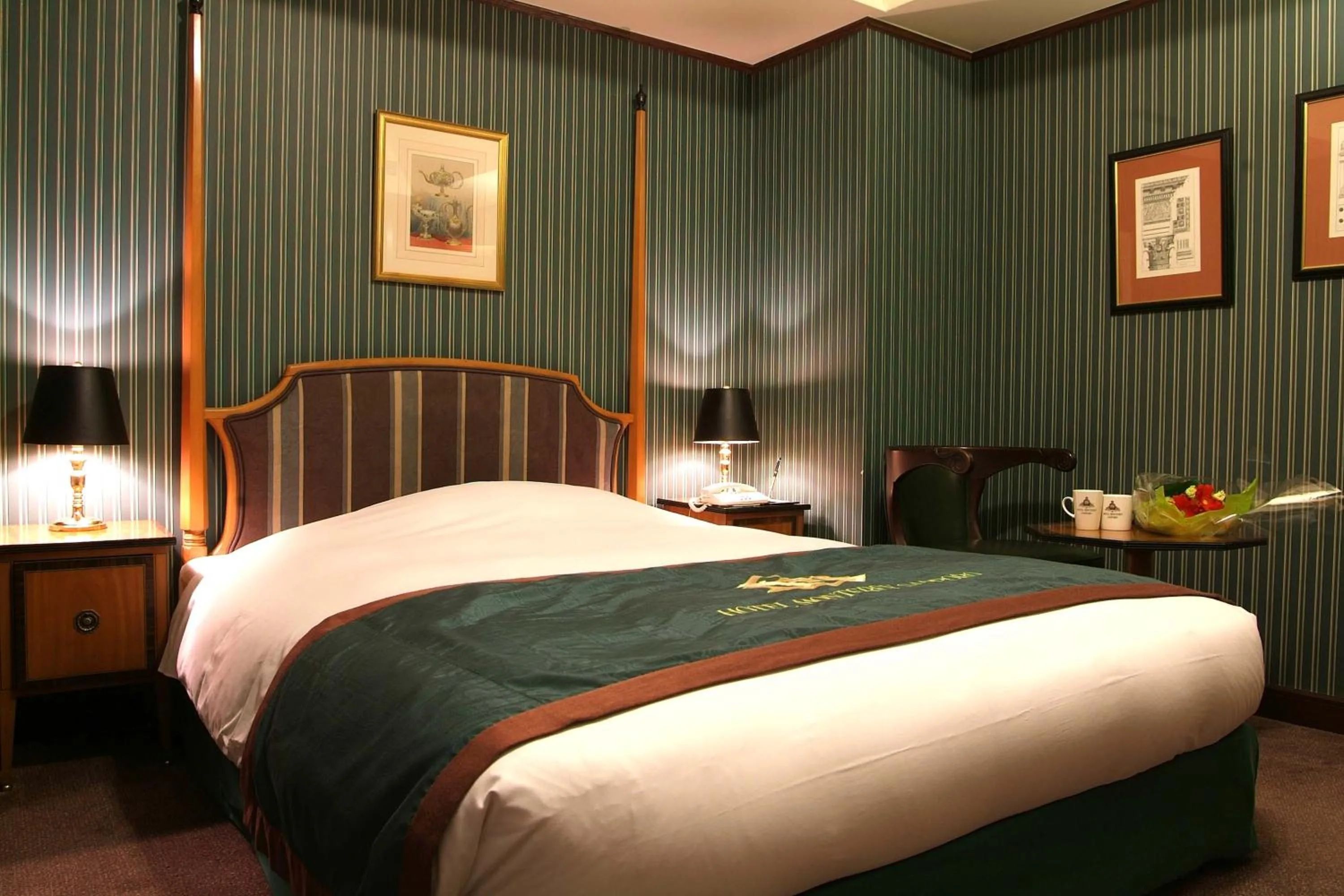 Bed in Hotel Monterey Sapporo