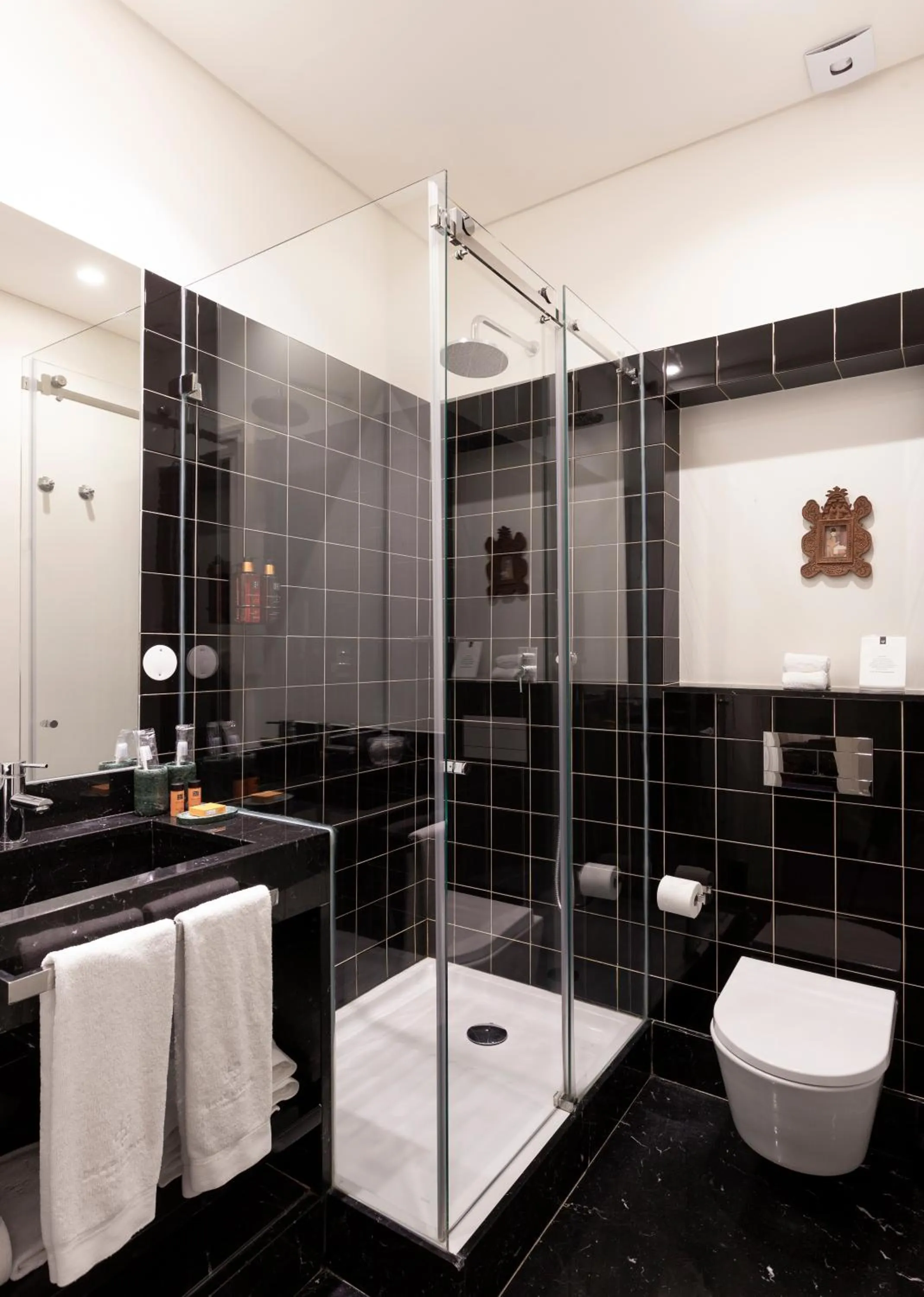 Bathroom in Dear Lisbon - Bordalo Palace Chiado