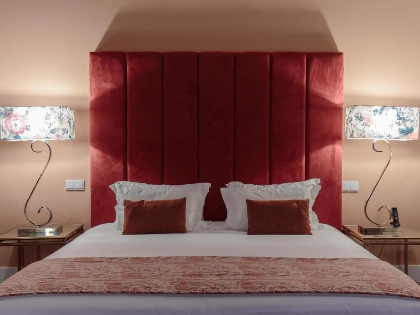 Photo of the whole room, Bed in Dear Lisbon - Bordalo Palace Chiado